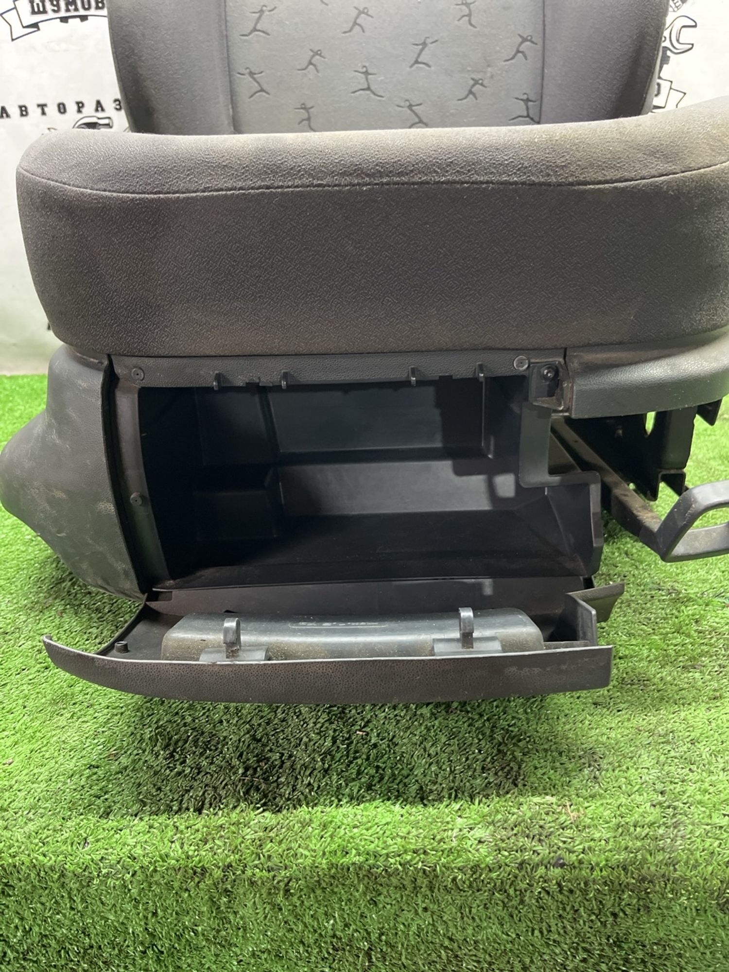 https://ycs.partsauto.market/partsauto-images/thmbs/userImages/cca1856e256b5441544f9aba03b424a6/part/4c503e30-f9ea-4ed7-816f-c309f5572204_1777874025255.jpg