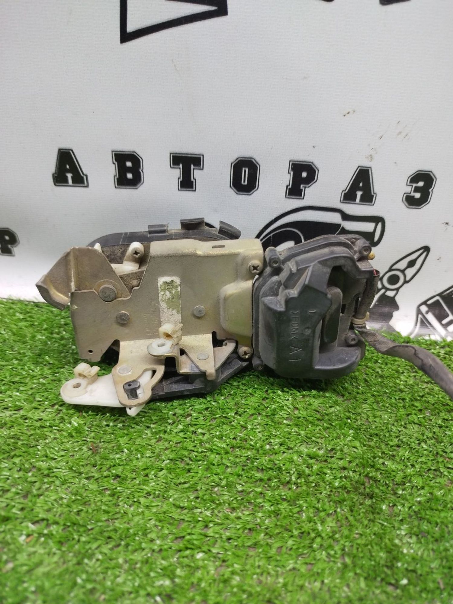 https://ycs.partsauto.market/partsauto-images/thmbs/userImages/cca1856e256b5441544f9aba03b424a6/part/4c8a9ec7-8669-4a31-a39f-191eea01e66f_1785146291362.jpg