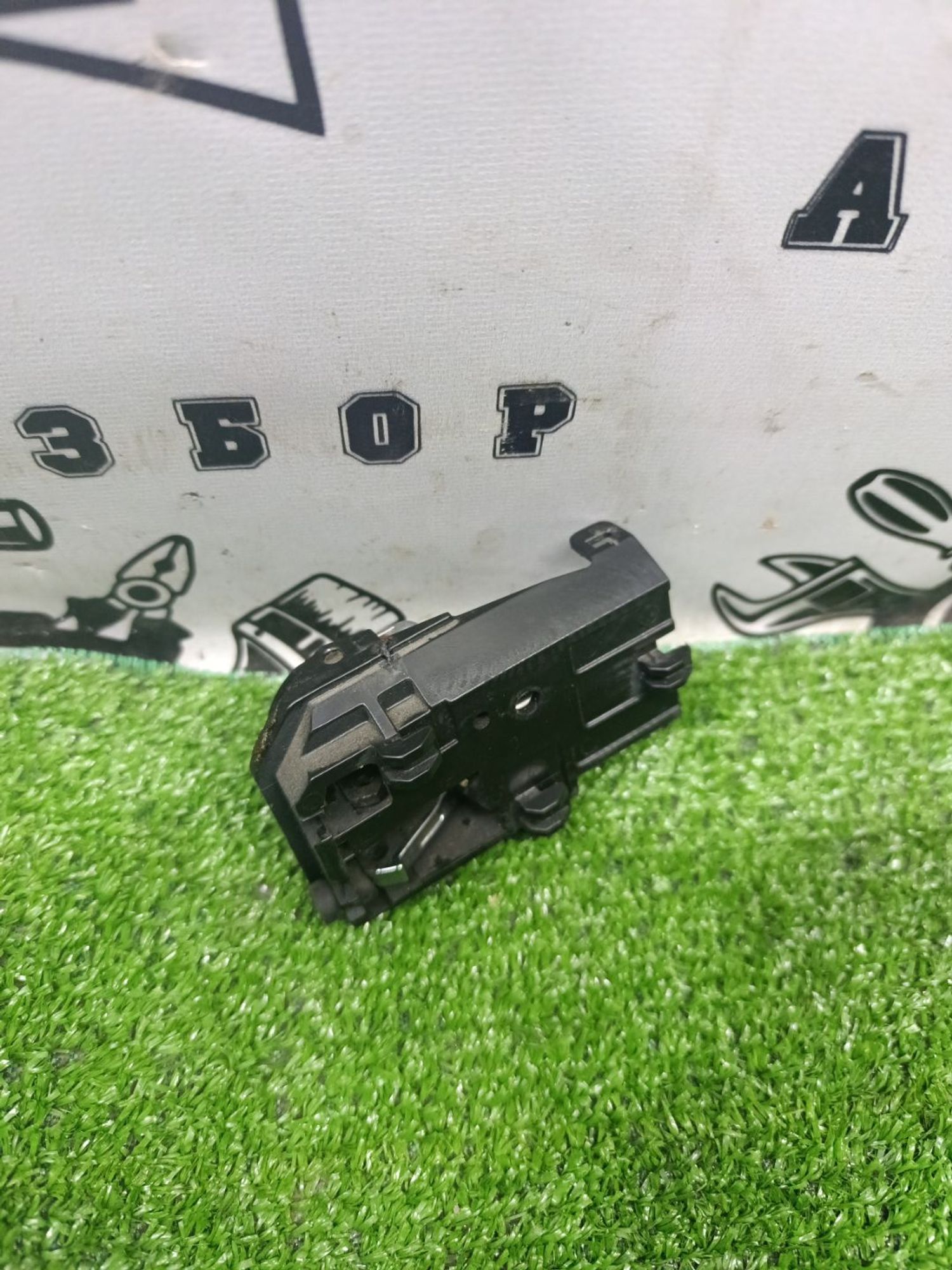 https://ycs.partsauto.market/partsauto-images/thmbs/userImages/cca1856e256b5441544f9aba03b424a6/part/4d3aa069-edf3-487e-b762-3517120658a6_1789369437780.jpg