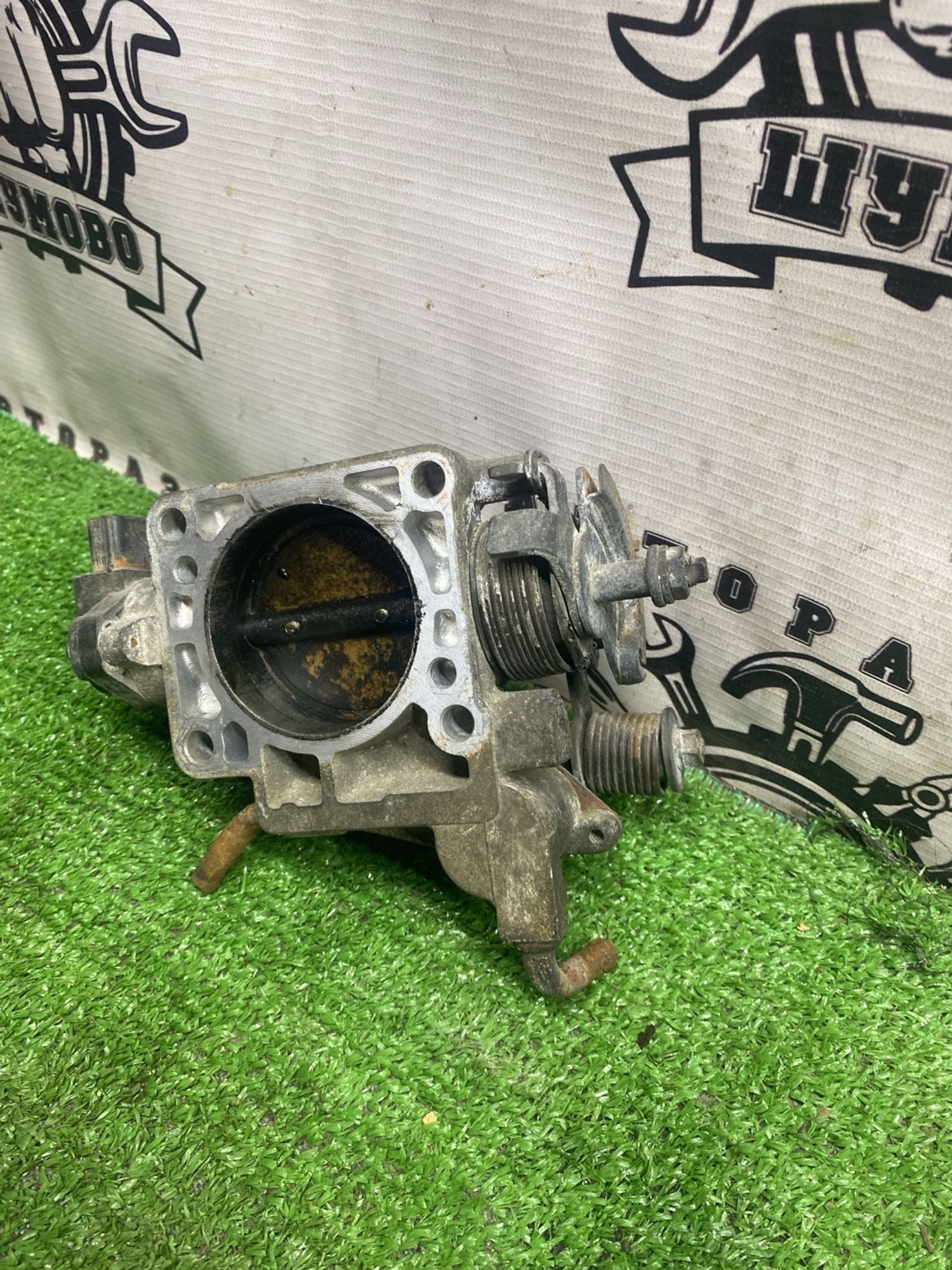 https://ycs.partsauto.market/partsauto-images/thmbs/userImages/cca1856e256b5441544f9aba03b424a6/part/4d6ae694-c744-4f10-a7d0-ab9f4c6d14ab_1778057771255.jpg