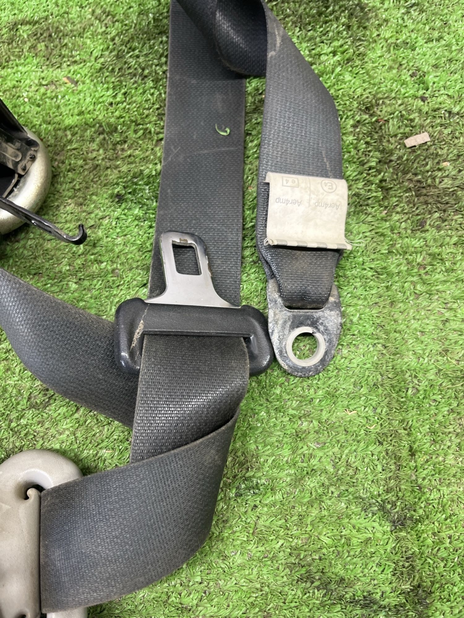 https://ycs.partsauto.market/partsauto-images/thmbs/userImages/cca1856e256b5441544f9aba03b424a6/part/4de51ff6-e351-401d-bb4d-40ad501666ee_1779537890476.jpg