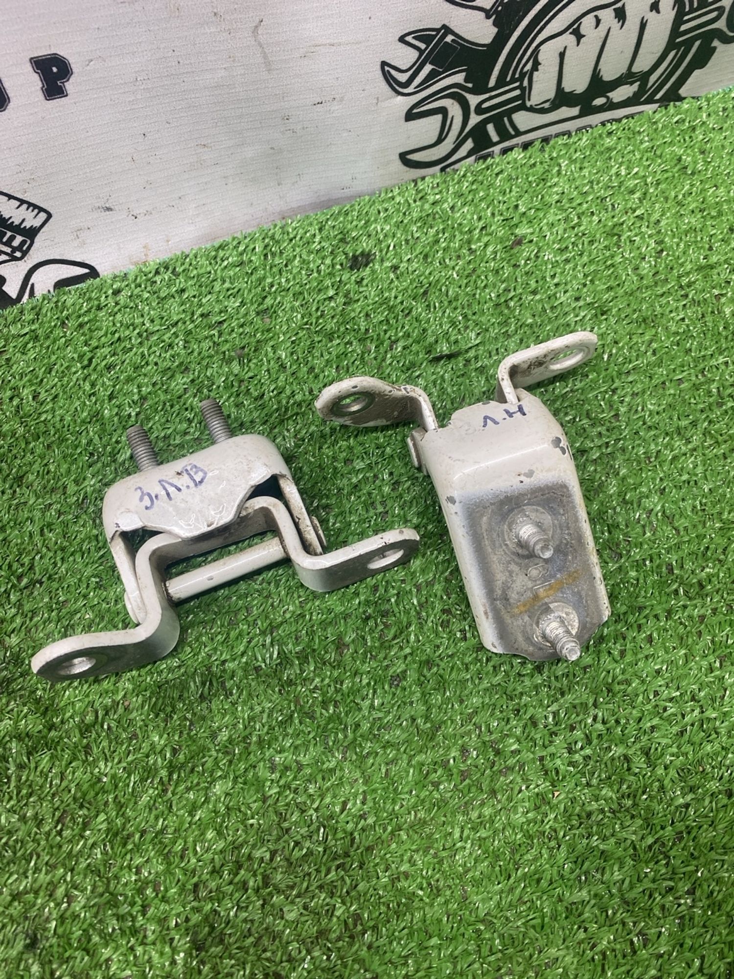 https://ycs.partsauto.market/partsauto-images/thmbs/userImages/cca1856e256b5441544f9aba03b424a6/part/4e6dbbe6-50a0-4ea8-8ff5-9e7de466d3f4_1779087927938.jpg