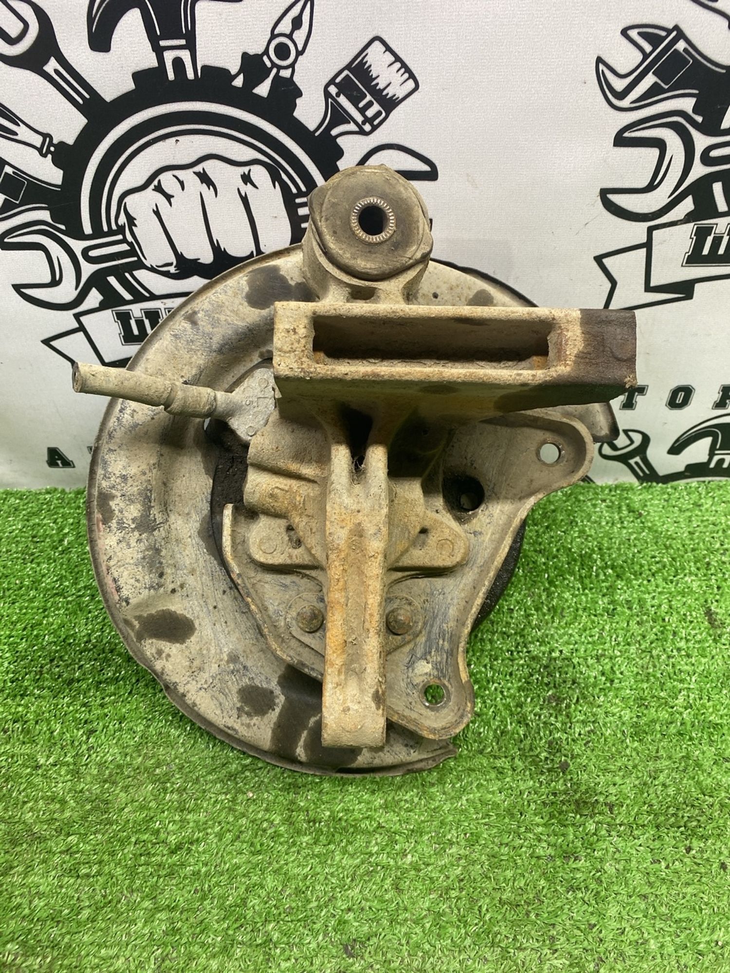 https://ycs.partsauto.market/partsauto-images/thmbs/userImages/cca1856e256b5441544f9aba03b424a6/part/4f3d91f7-edea-4e56-a772-dcf36674ffac_1786094262676.jpg
