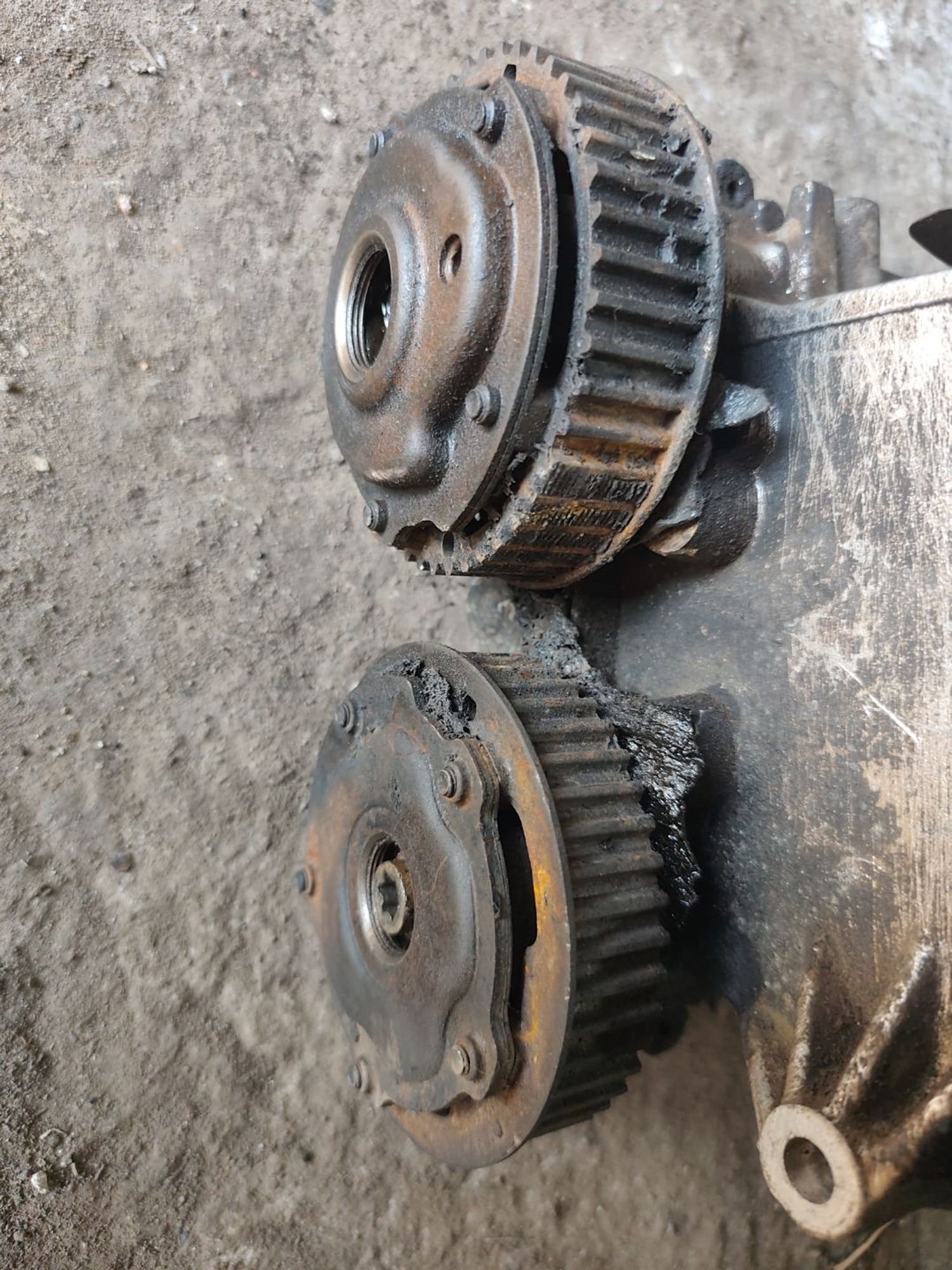 https://ycs.partsauto.market/partsauto-images/thmbs/userImages/cca1856e256b5441544f9aba03b424a6/part/50815707-746d-4235-a895-e14731136089_1778738031841.jpg