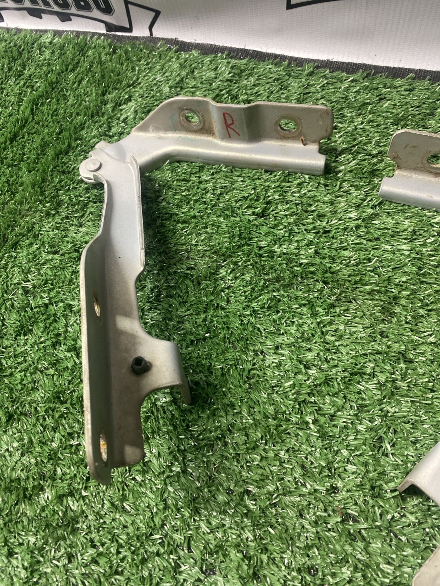 https://ycs.partsauto.market/partsauto-images/thmbs/userImages/cca1856e256b5441544f9aba03b424a6/part/51c89ee3-d940-48d8-a954-522c6aca97ea_1781084791232.jpg