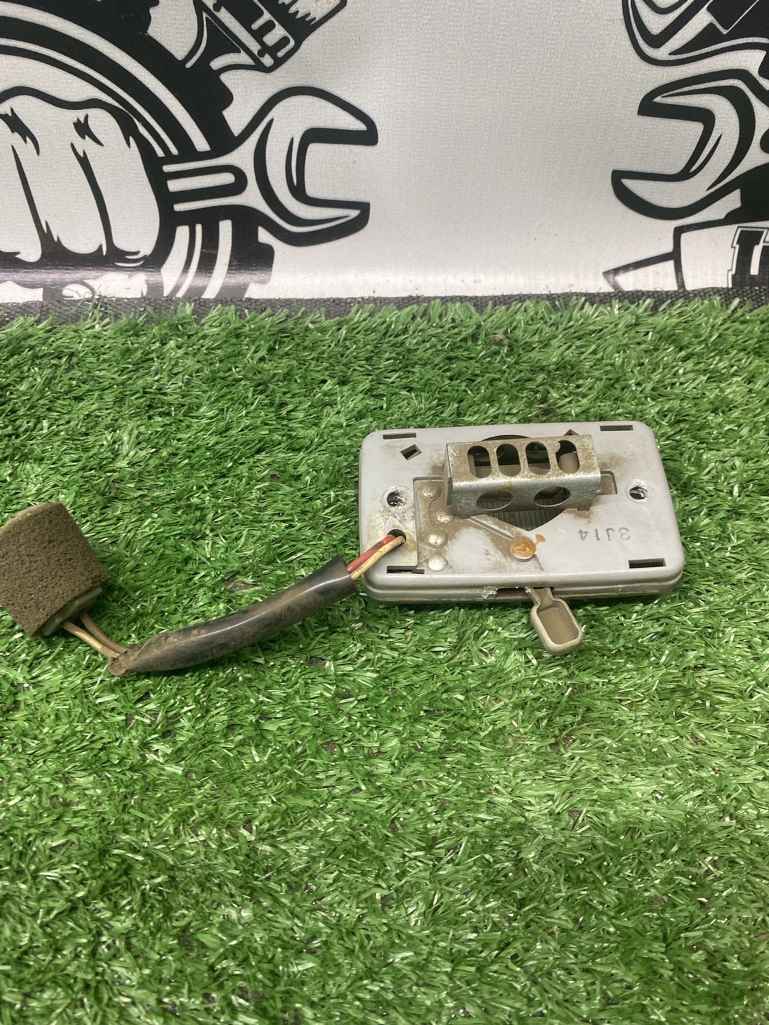 https://ycs.partsauto.market/partsauto-images/thmbs/userImages/cca1856e256b5441544f9aba03b424a6/part/536324e2-4c96-41b6-a030-2955c03c96b9_1782294042728.jpg