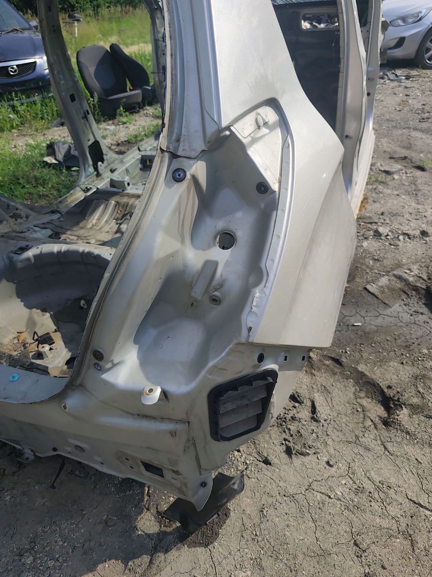 https://ycs.partsauto.market/partsauto-images/thmbs/userImages/cca1856e256b5441544f9aba03b424a6/part/53931847-2d3e-45b2-ada3-f438c34553d6_1783681110656.jpg