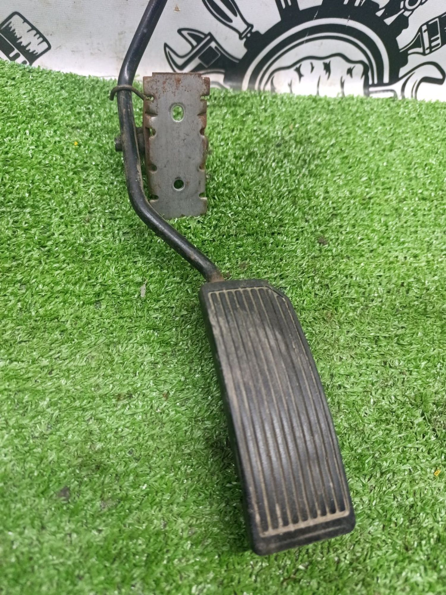 https://ycs.partsauto.market/partsauto-images/thmbs/userImages/cca1856e256b5441544f9aba03b424a6/part/545559e4-494e-4a45-89e6-94daa0583284_1789386745864.jpg