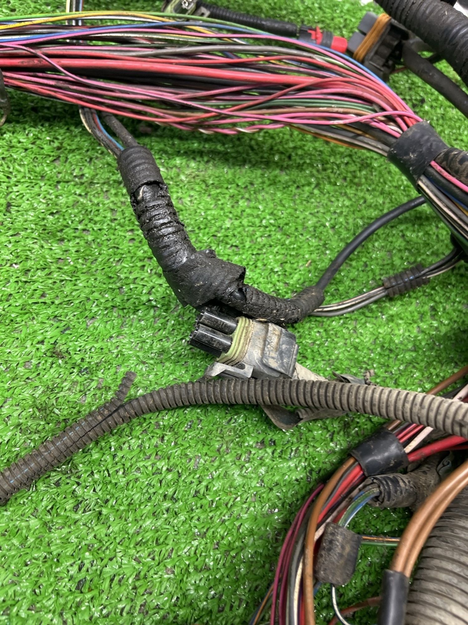 https://ycs.partsauto.market/partsauto-images/thmbs/userImages/cca1856e256b5441544f9aba03b424a6/part/54d29400-b241-423d-8e55-1c28f1093068_1781606415986.jpg
