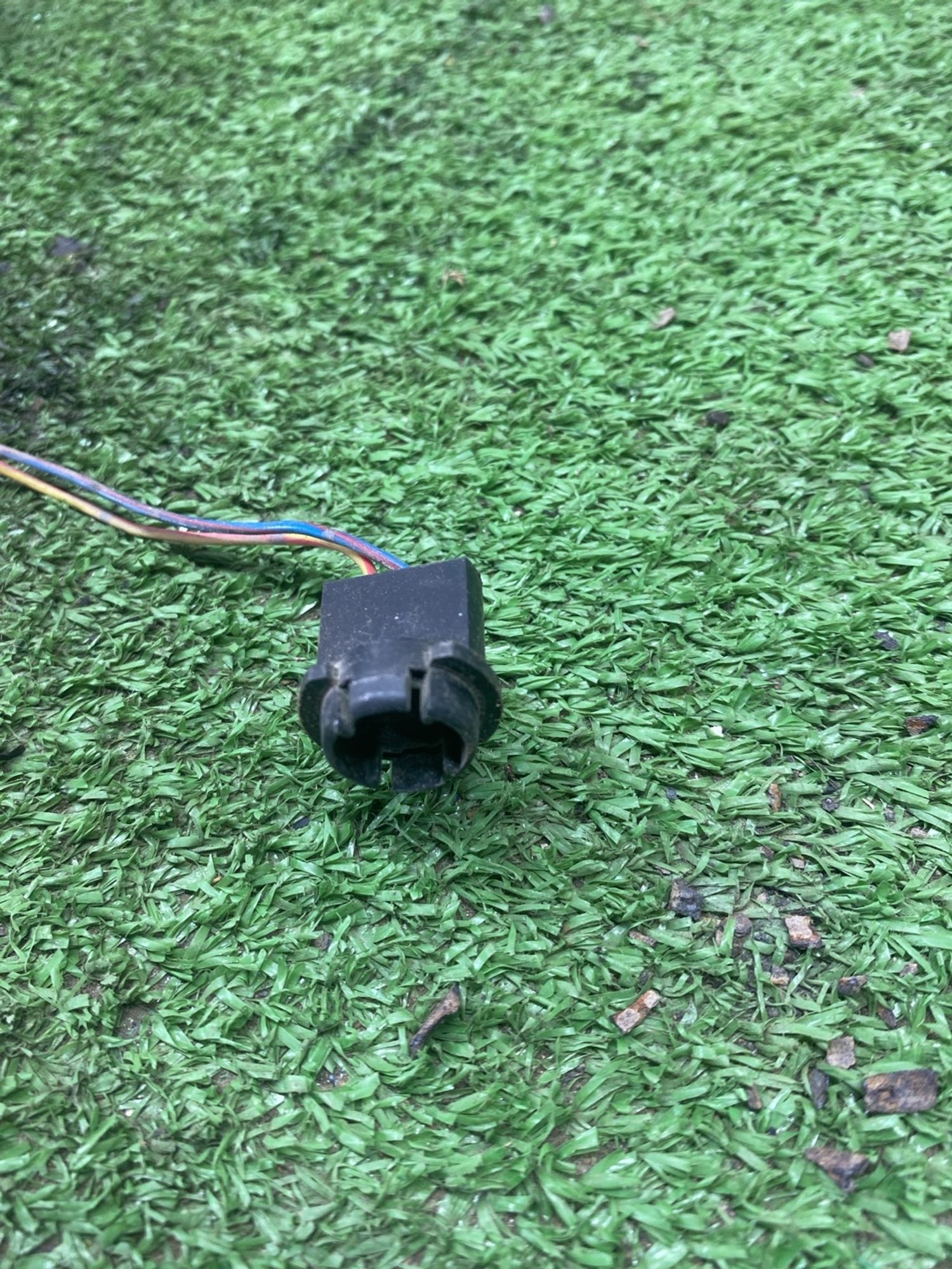 https://ycs.partsauto.market/partsauto-images/thmbs/userImages/cca1856e256b5441544f9aba03b424a6/part/5518d4ec-b05a-4fd8-a817-a217d8f43aa1_1780386182253.jpg