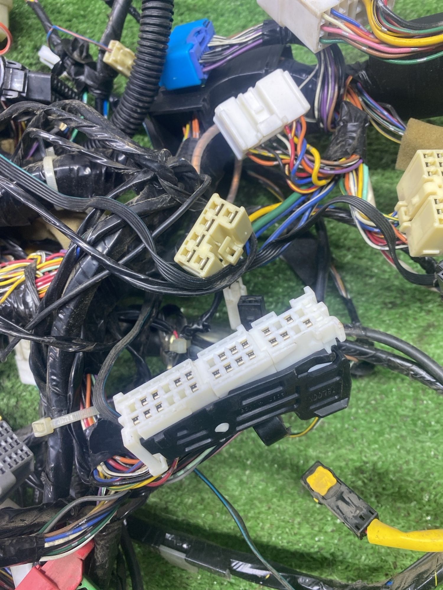 https://ycs.partsauto.market/partsauto-images/thmbs/userImages/cca1856e256b5441544f9aba03b424a6/part/55e2fa1e-3ccb-49a5-9175-2241dce1f877_1780132378119.jpg