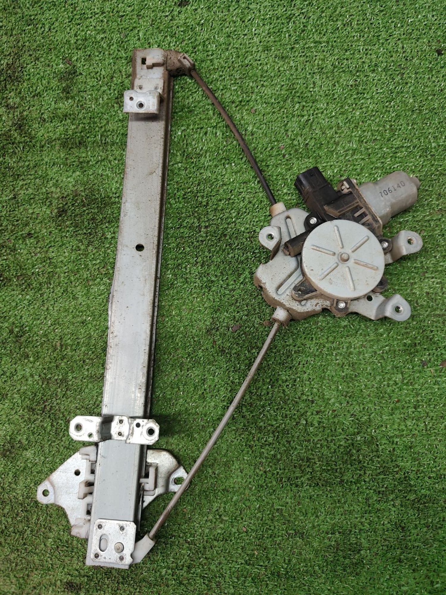 https://ycs.partsauto.market/partsauto-images/thmbs/userImages/cca1856e256b5441544f9aba03b424a6/part/56076ecc-691f-4aa5-9335-20b8b93ba291_1779263482781.jpg
