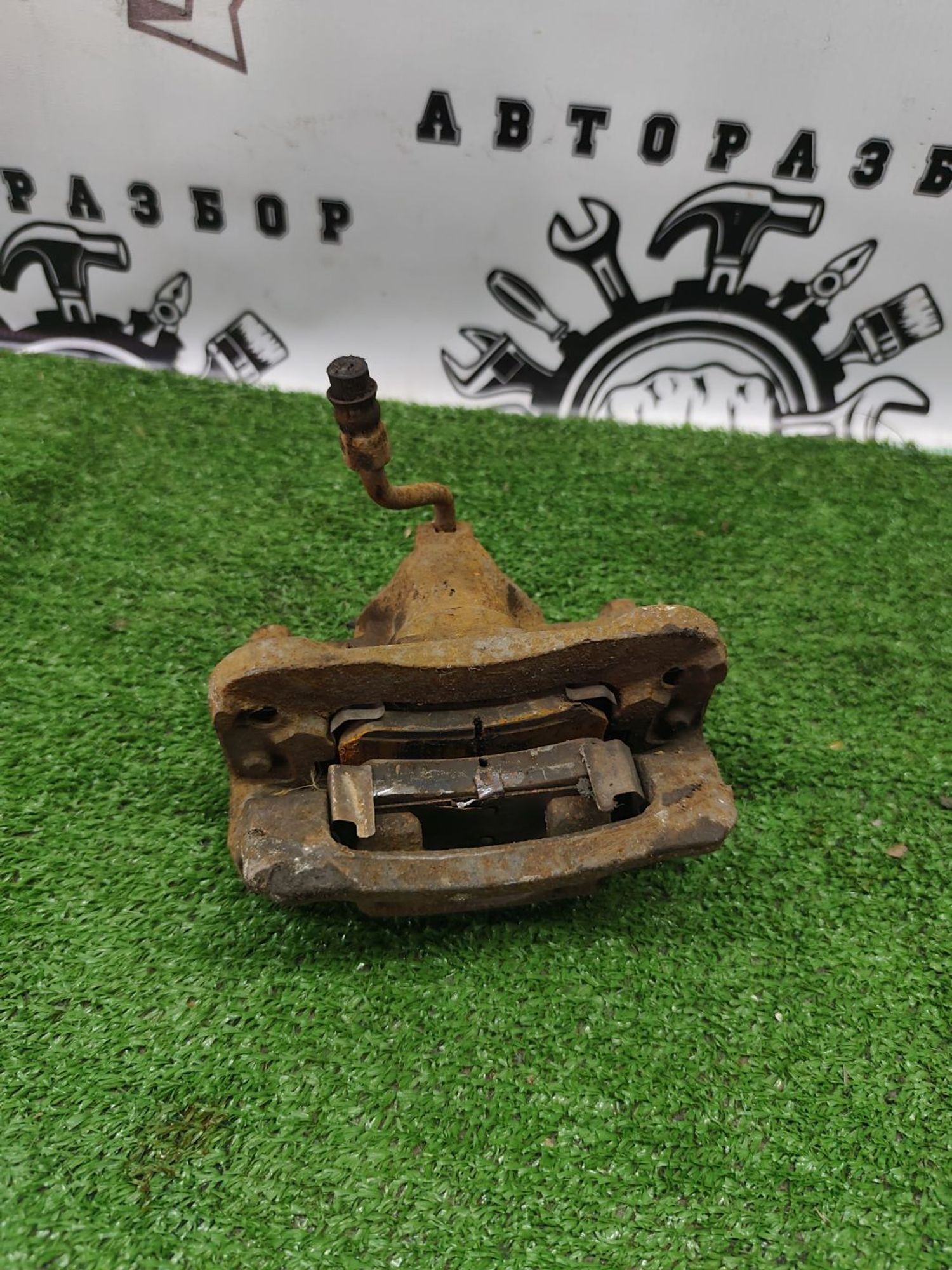 https://ycs.partsauto.market/partsauto-images/thmbs/userImages/cca1856e256b5441544f9aba03b424a6/part/56548419-4640-4b17-8a85-bf01485af405_1783578758607.jpg