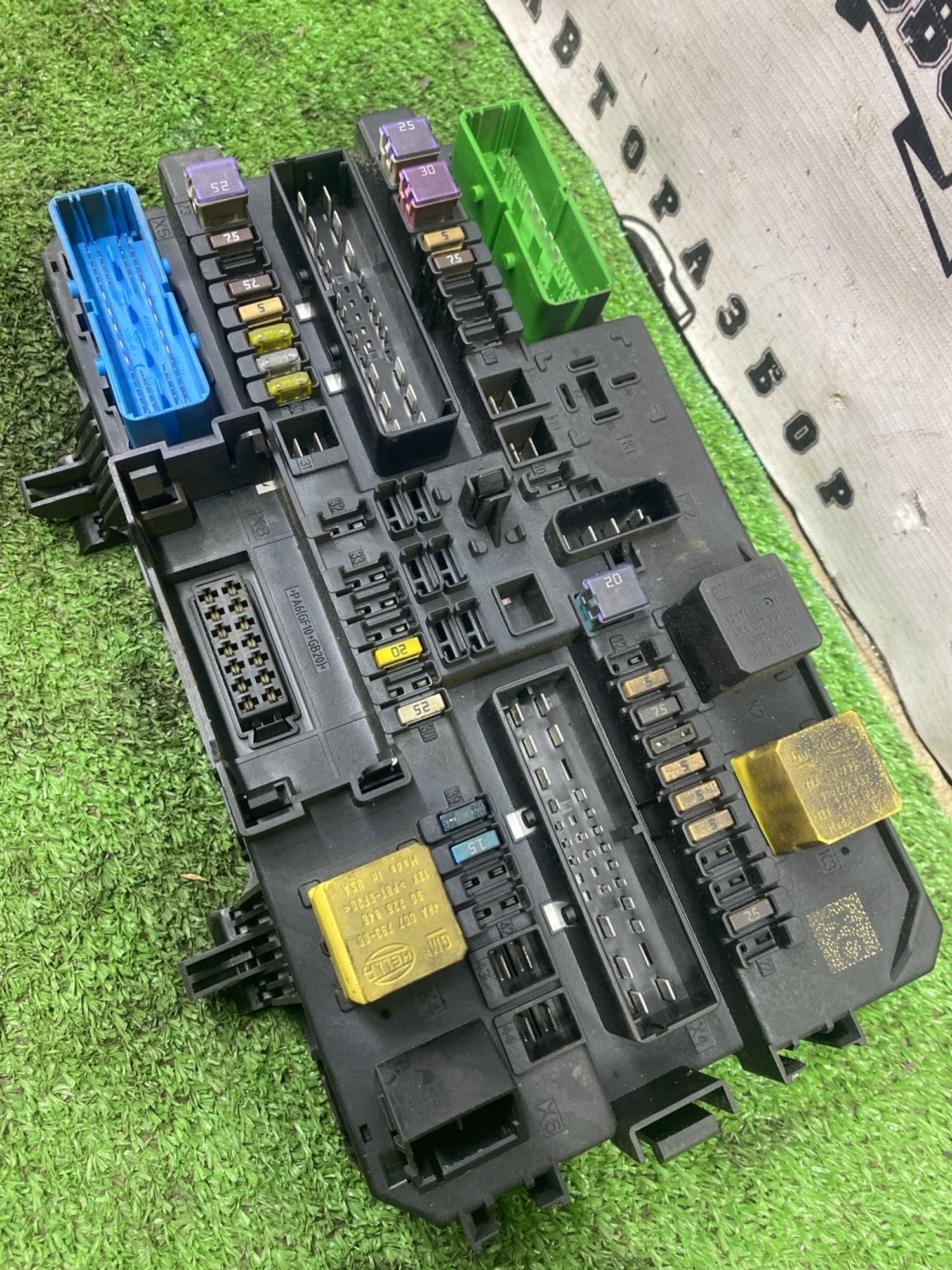 https://ycs.partsauto.market/partsauto-images/thmbs/userImages/cca1856e256b5441544f9aba03b424a6/part/5717ef51-a935-4d3f-baa3-aae291d19982_1780212178558.jpg