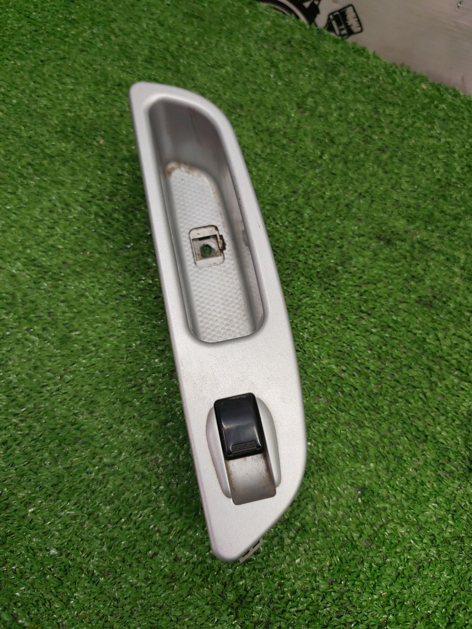 https://ycs.partsauto.market/partsauto-images/thmbs/userImages/cca1856e256b5441544f9aba03b424a6/part/57a210ce-1b5d-4d2a-a4b5-9c6a4ae51c7c_1780998171941.jpg