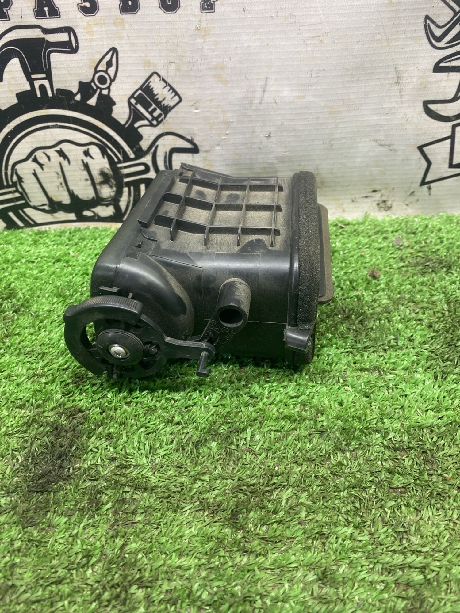 https://ycs.partsauto.market/partsauto-images/thmbs/userImages/cca1856e256b5441544f9aba03b424a6/part/58119d82-8593-4f17-a4b2-1f1c1423f95b_1779444149450.jpg