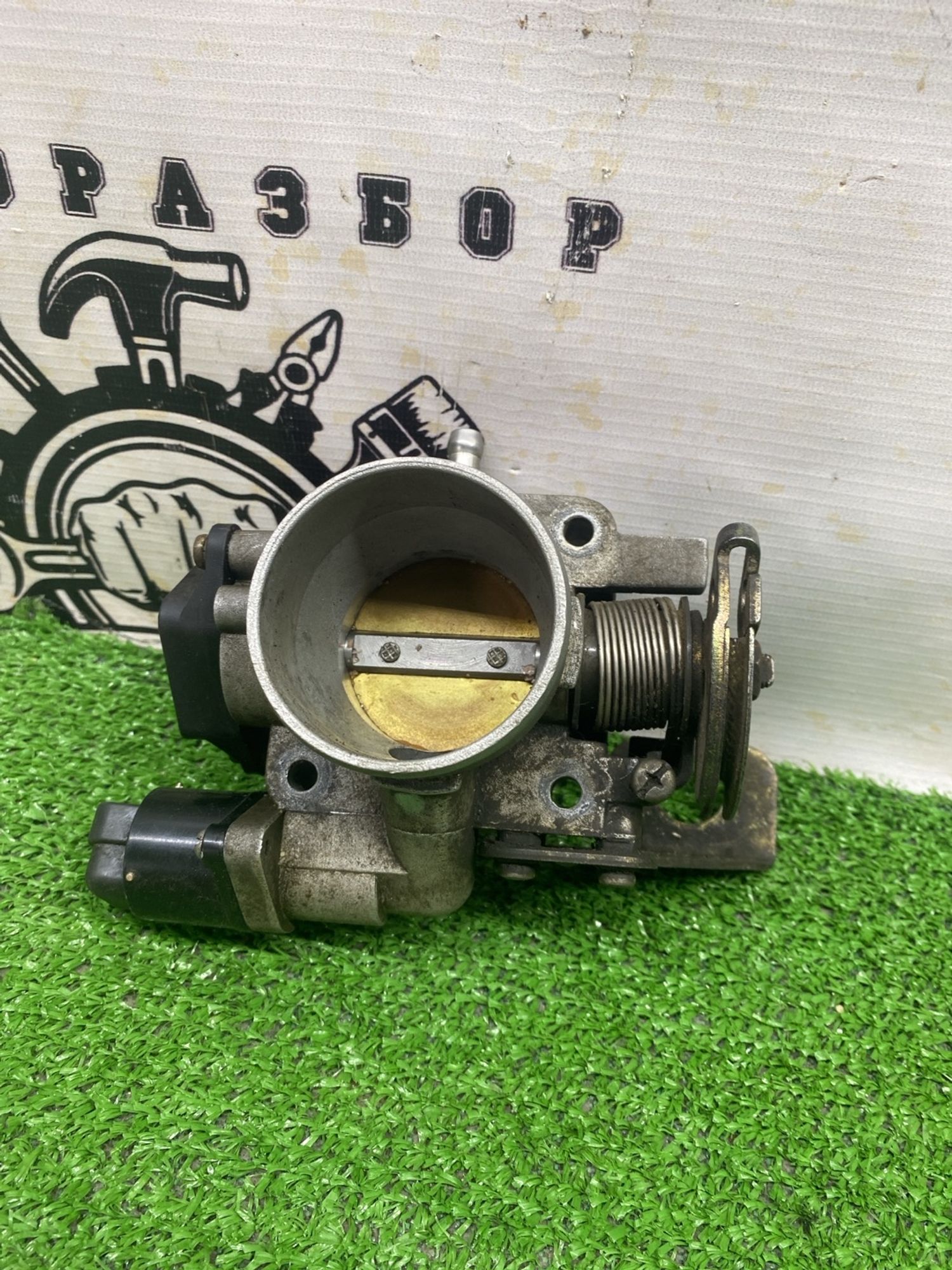 https://ycs.partsauto.market/partsauto-images/thmbs/userImages/cca1856e256b5441544f9aba03b424a6/part/5851719c-30a1-4c0a-b5cc-6cd4e91cc4ac_1780912185457.jpg