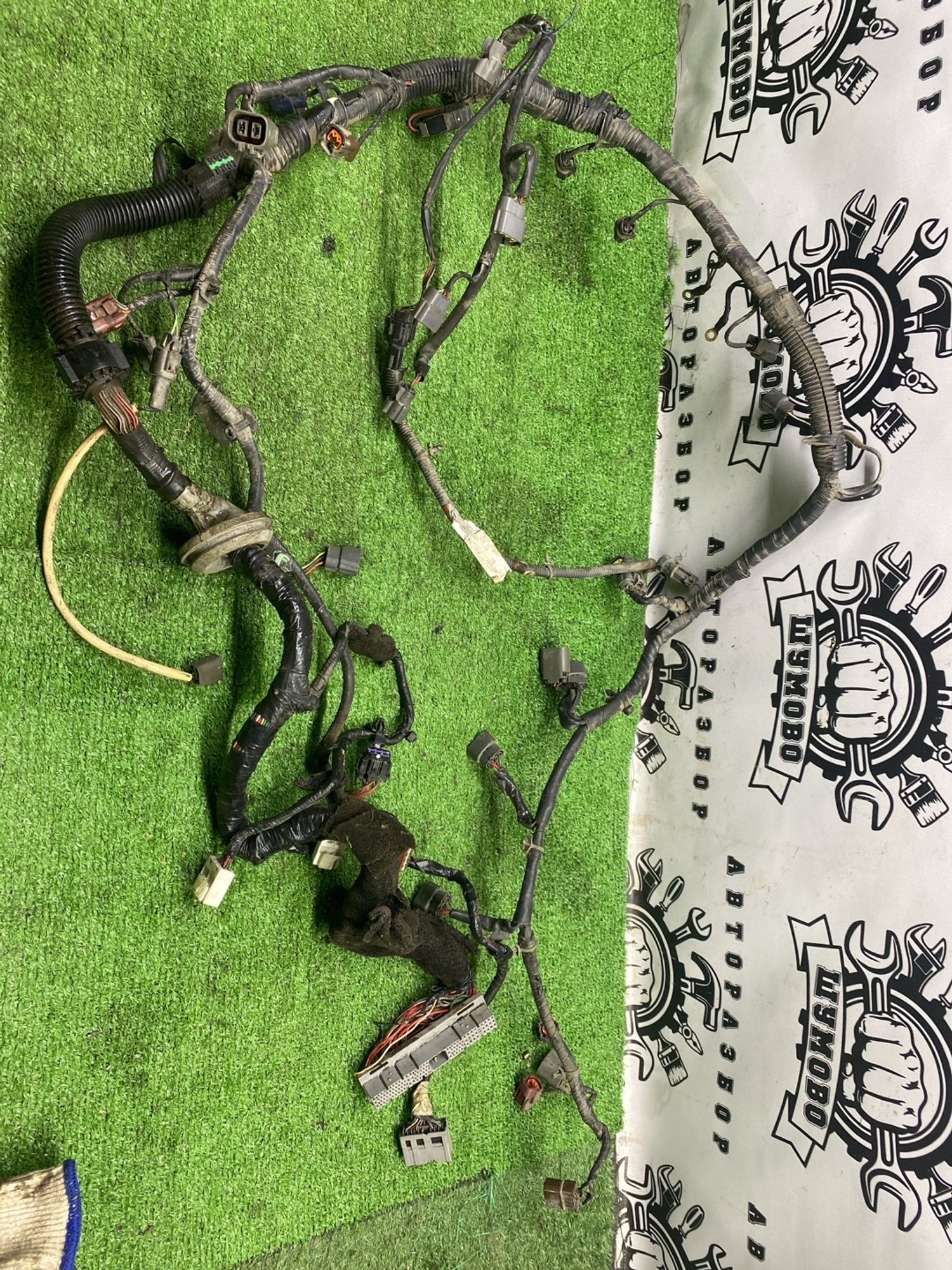 https://ycs.partsauto.market/partsauto-images/thmbs/userImages/cca1856e256b5441544f9aba03b424a6/part/5a3b7a2a-89f0-4839-9565-bc78a5ba8a3e_1789471100206.jpg