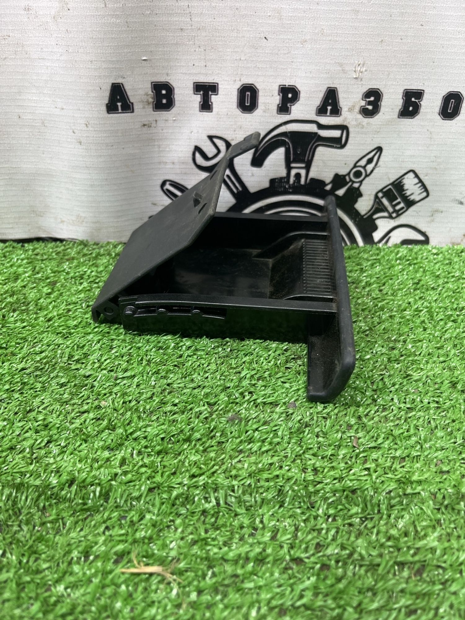 https://ycs.partsauto.market/partsauto-images/thmbs/userImages/cca1856e256b5441544f9aba03b424a6/part/5ac70346-6860-46fc-b96d-a2728e6f04e4_1777887273119.jpg