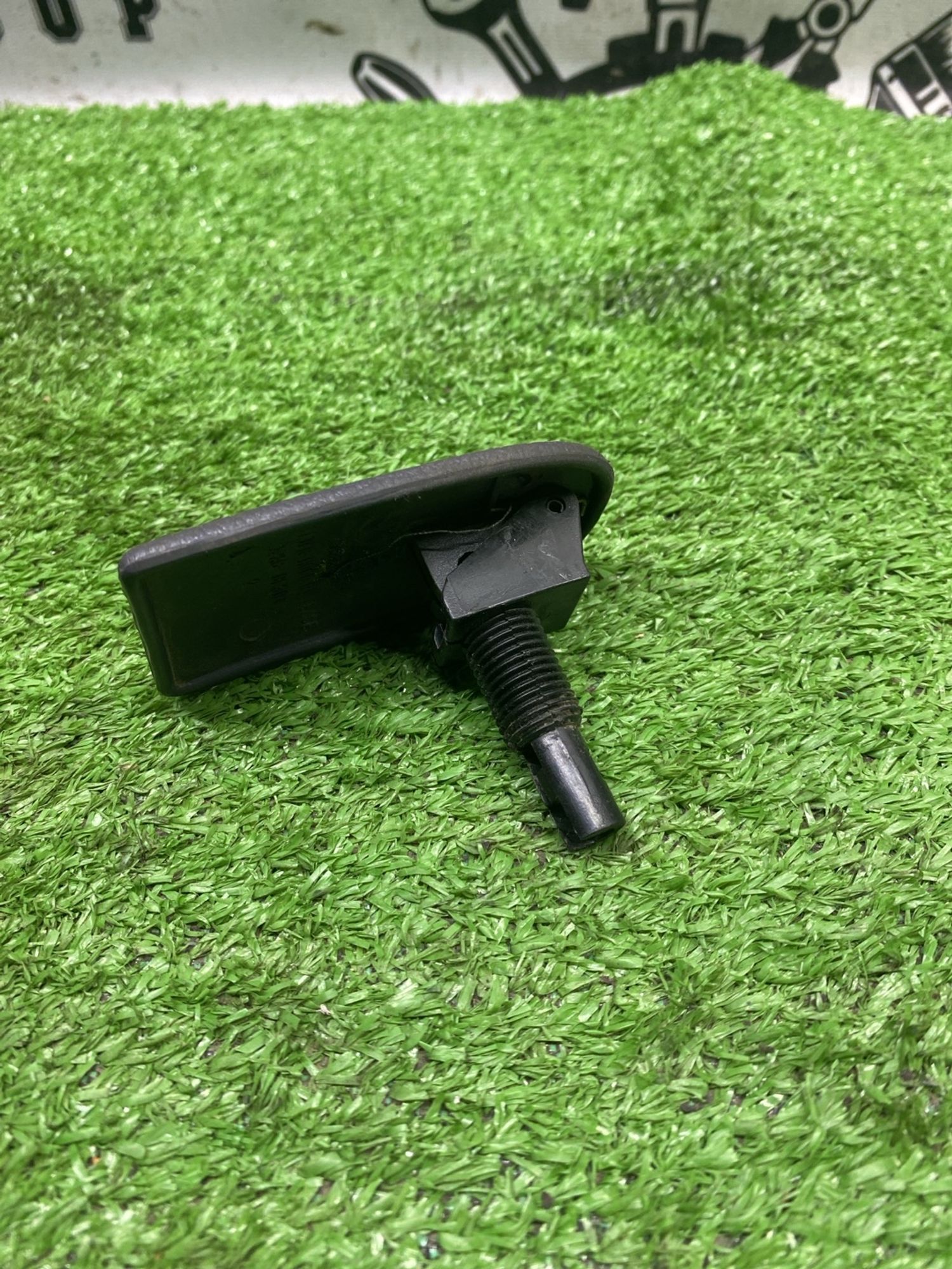 https://ycs.partsauto.market/partsauto-images/thmbs/userImages/cca1856e256b5441544f9aba03b424a6/part/5b0c4931-166e-4039-8d05-83d87dad00a6_1789368568269.jpg