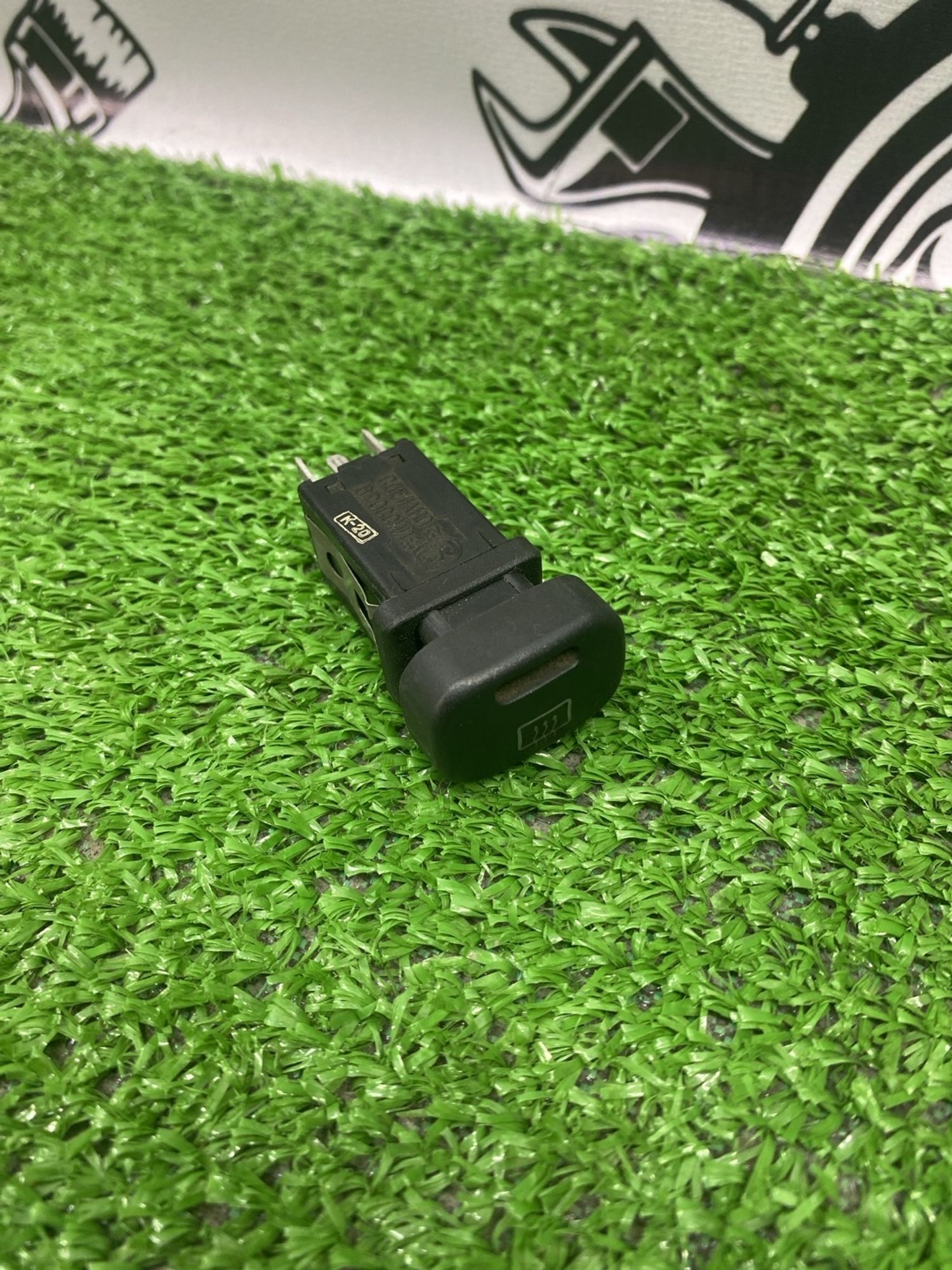 https://ycs.partsauto.market/partsauto-images/thmbs/userImages/cca1856e256b5441544f9aba03b424a6/part/5b305477-8f69-47ab-8ea3-b485c0a355fe_1781506600595.jpg