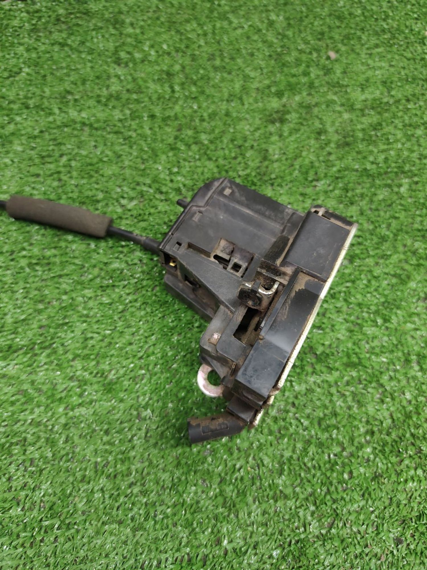 https://ycs.partsauto.market/partsauto-images/thmbs/userImages/cca1856e256b5441544f9aba03b424a6/part/5b839c2b-649e-4733-976a-3ad24e062e46_1780997266804.jpg