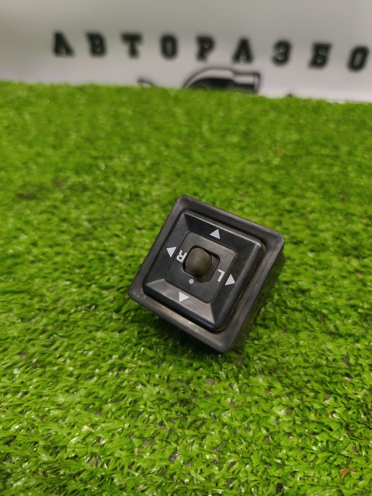 https://ycs.partsauto.market/partsauto-images/thmbs/userImages/cca1856e256b5441544f9aba03b424a6/part/5dbfad2c-d289-49fb-b3cc-0ab21cec1c57_1782037068295.jpg