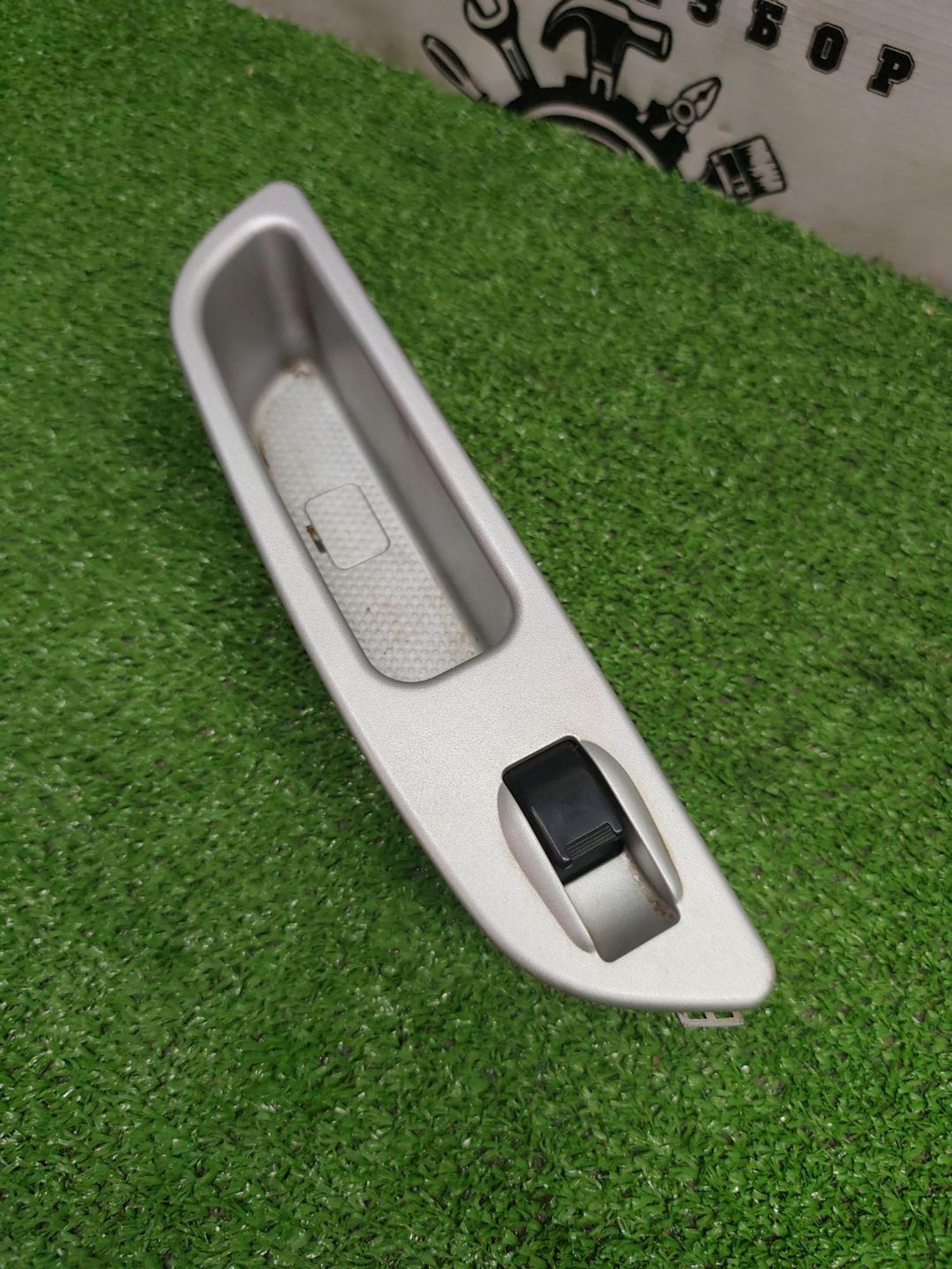 https://ycs.partsauto.market/partsauto-images/thmbs/userImages/cca1856e256b5441544f9aba03b424a6/part/5e66dbdb-0fdc-4d18-b556-d0414f617814_1780997307085.jpg