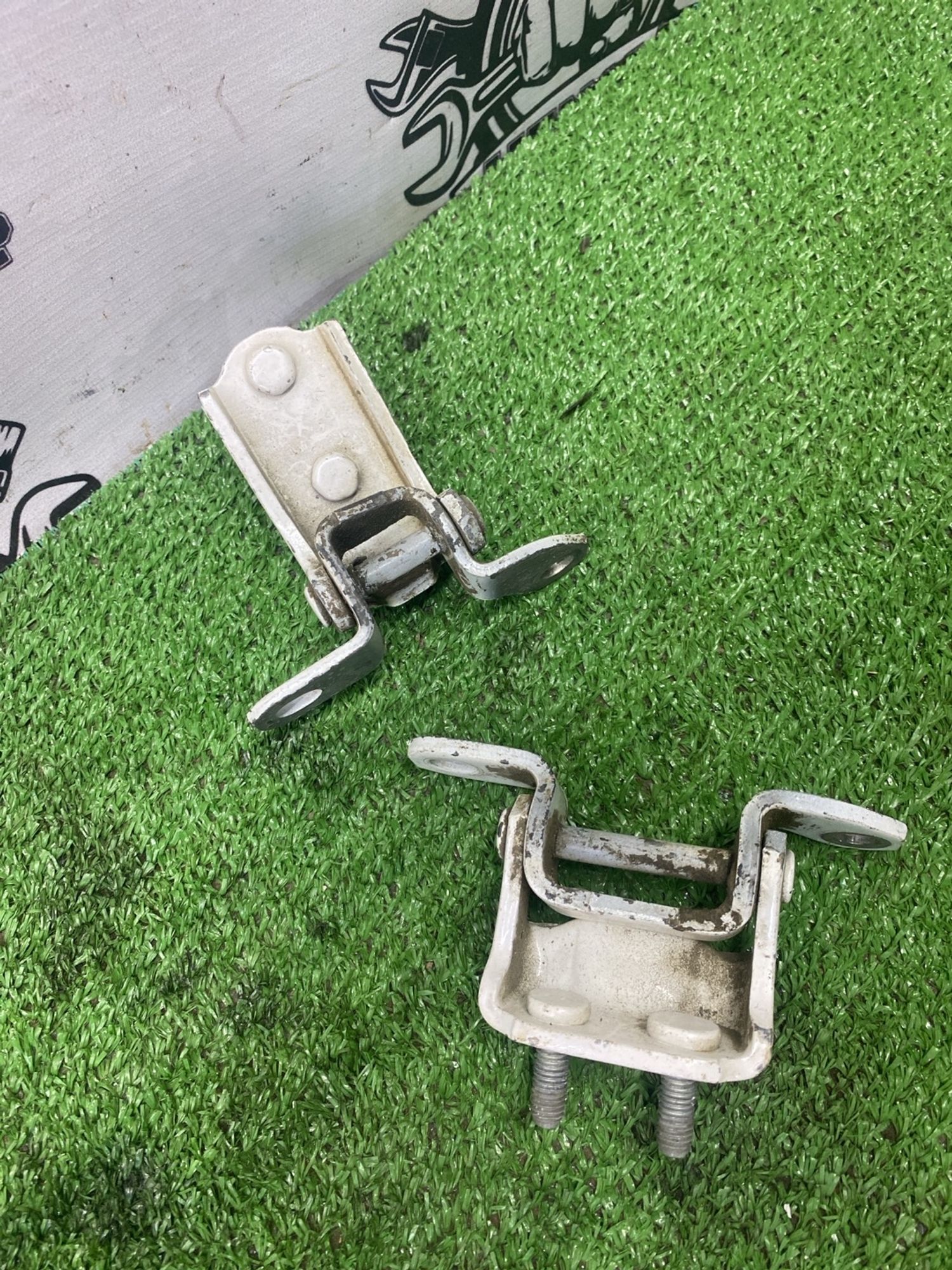 https://ycs.partsauto.market/partsauto-images/thmbs/userImages/cca1856e256b5441544f9aba03b424a6/part/5f2ec6a8-acce-421b-8a9b-04c40efa6393_1779087892059.jpg