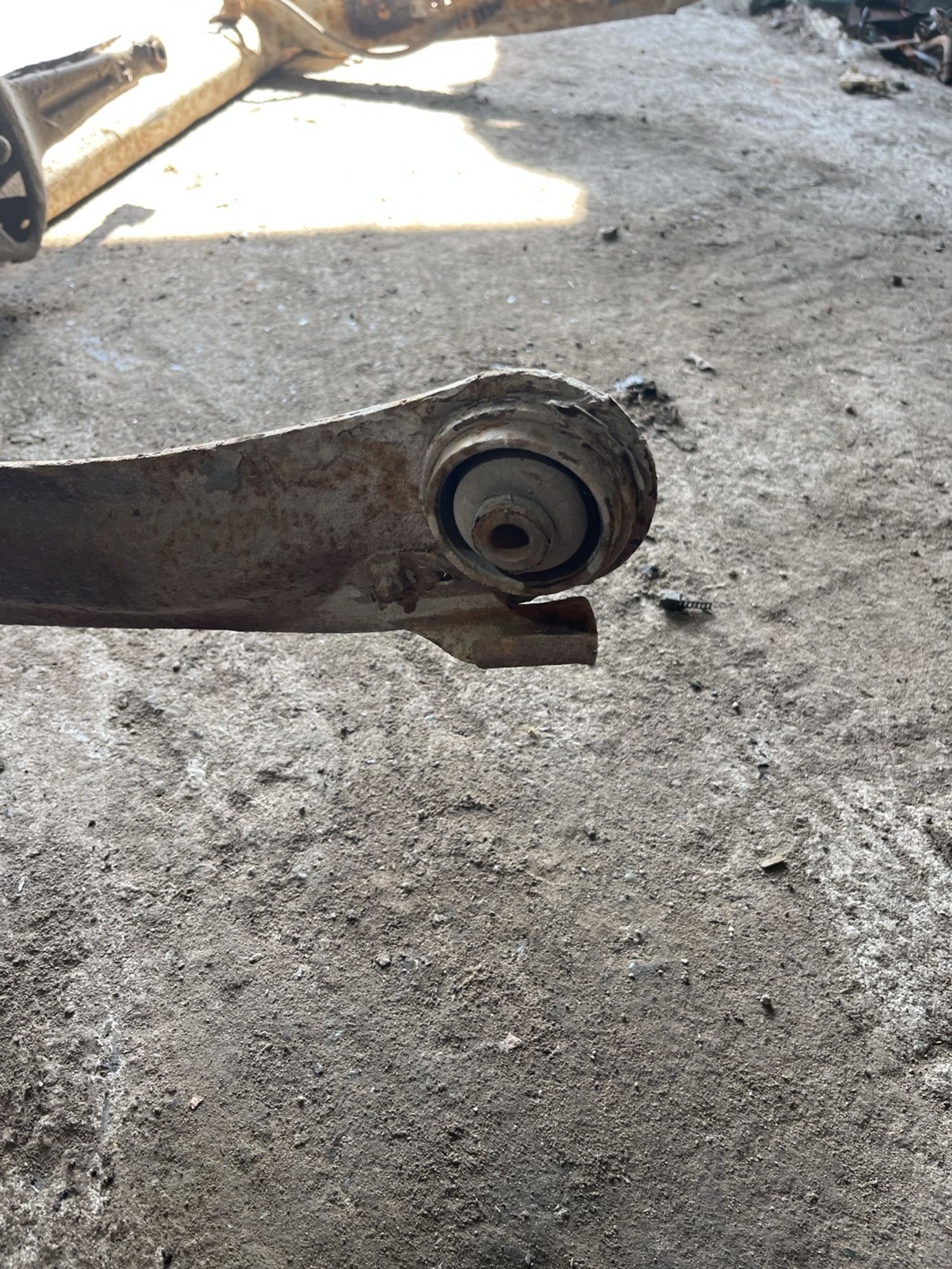 https://ycs.partsauto.market/partsauto-images/thmbs/userImages/cca1856e256b5441544f9aba03b424a6/part/5f563759-dad0-48c7-9d11-1912f260fbd2_1778736903345.jpg