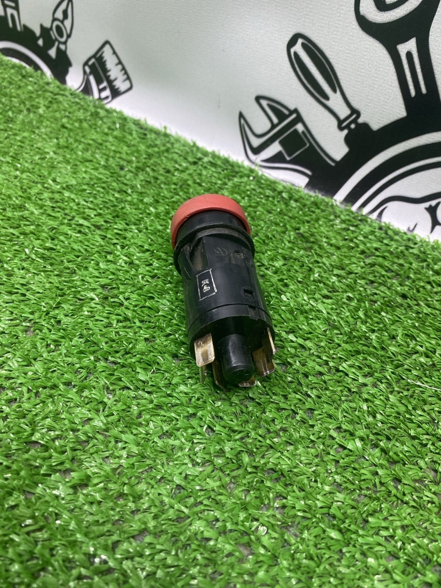 https://ycs.partsauto.market/partsauto-images/thmbs/userImages/cca1856e256b5441544f9aba03b424a6/part/5f7ffc02-c0d9-4aa4-ad46-adac92f5373e_1781514351087.jpg