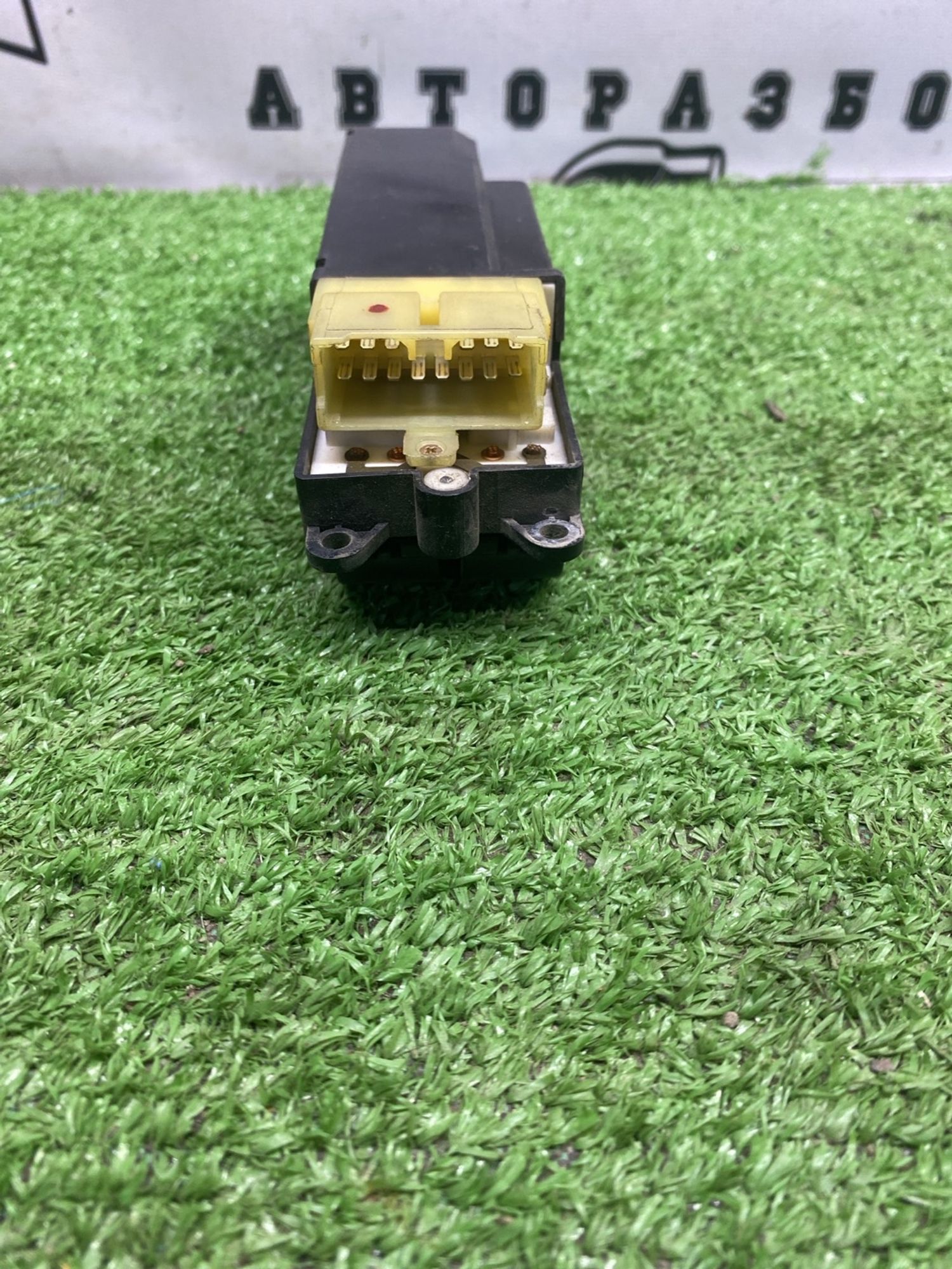 https://ycs.partsauto.market/partsauto-images/thmbs/userImages/cca1856e256b5441544f9aba03b424a6/part/6044d56e-7f6e-4c23-99e4-3ea688757eff_1786097550018.jpg