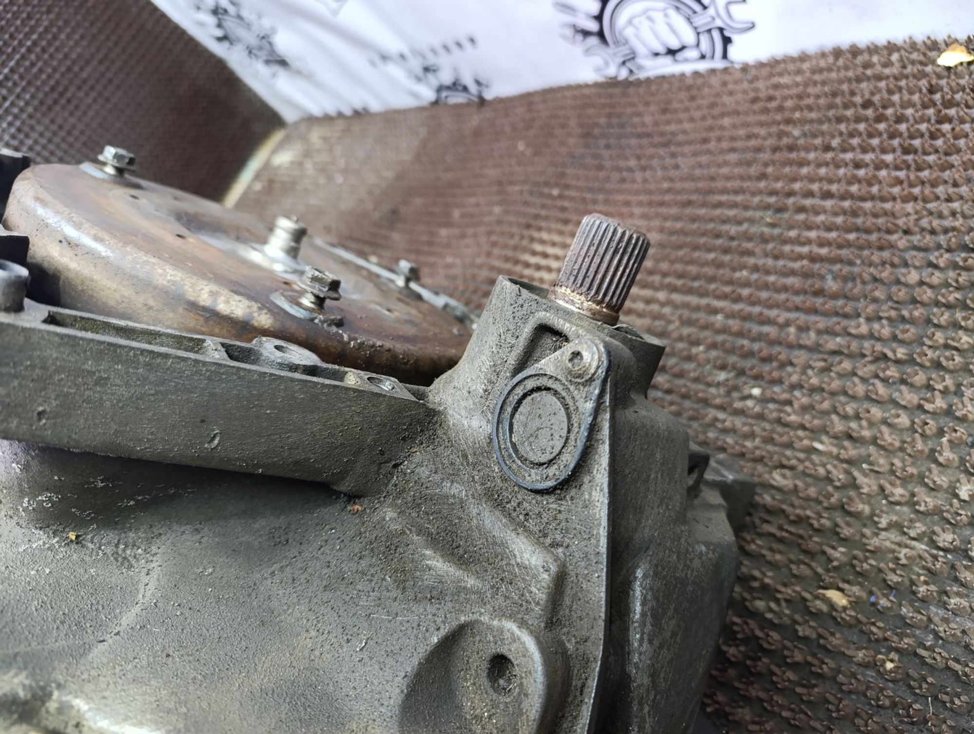 https://ycs.partsauto.market/partsauto-images/thmbs/userImages/cca1856e256b5441544f9aba03b424a6/part/60712442-c2a5-4281-994f-53bb9e991590_1747306608729.jpg