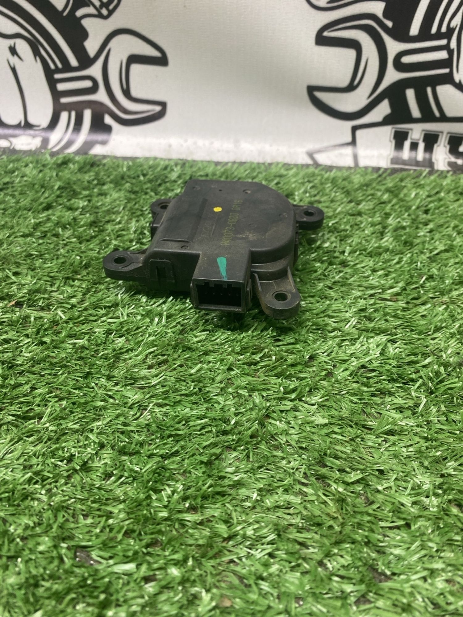 https://ycs.partsauto.market/partsauto-images/thmbs/userImages/cca1856e256b5441544f9aba03b424a6/part/614b6d22-61e2-4176-a94d-83ac801484df_1782804107759.jpg