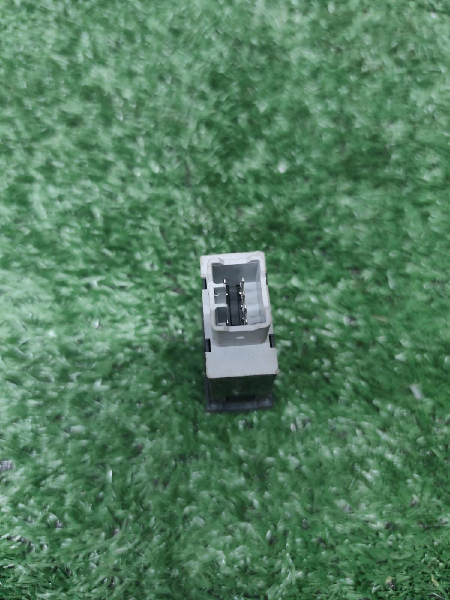 https://ycs.partsauto.market/partsauto-images/thmbs/userImages/cca1856e256b5441544f9aba03b424a6/part/61e18dc5-e109-49e9-aa0f-364beb9c3a5a_1781008663671.jpg