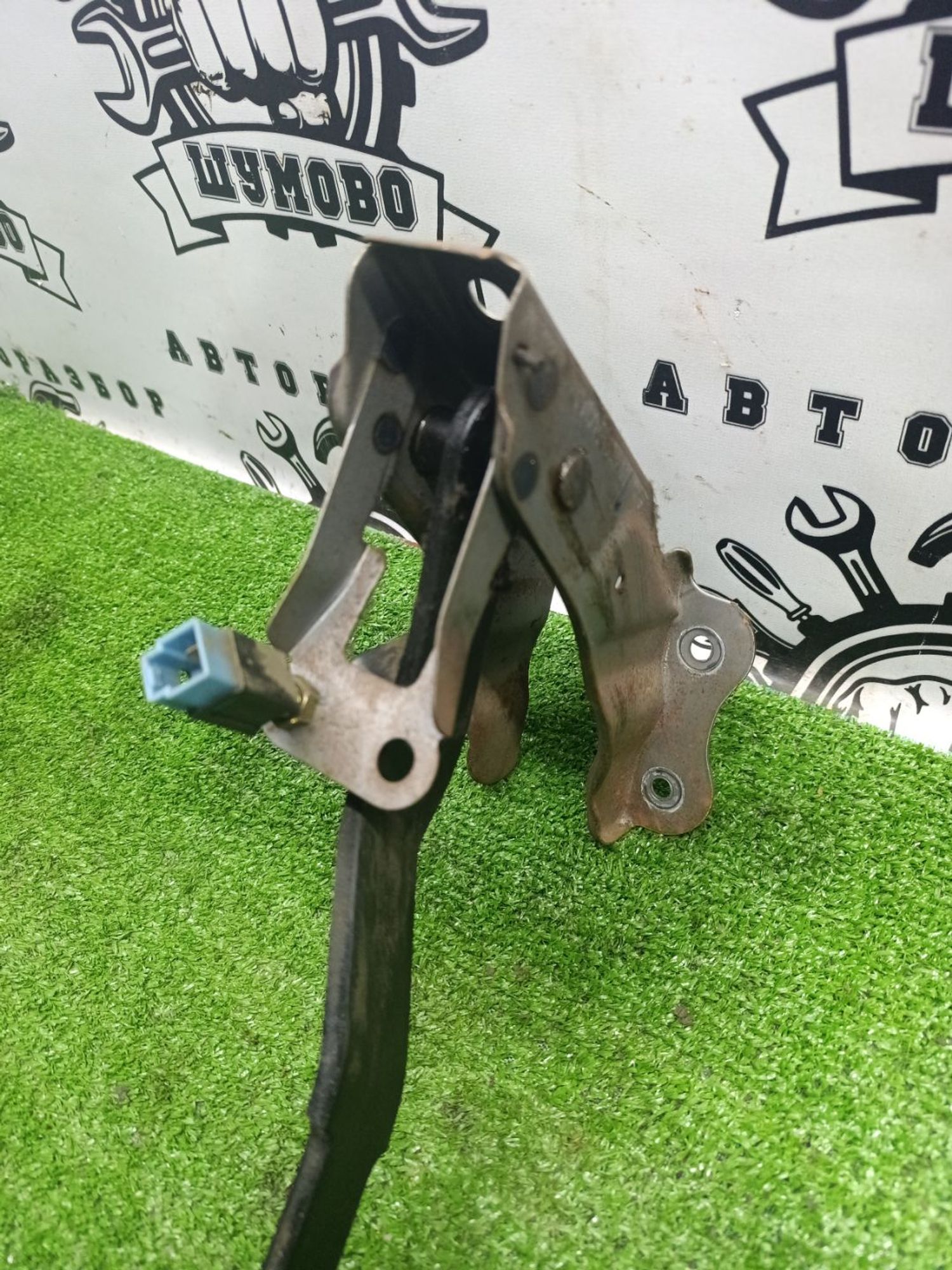 https://ycs.partsauto.market/partsauto-images/thmbs/userImages/cca1856e256b5441544f9aba03b424a6/part/61e2a06b-8dec-4d8a-a3a0-31edab6c1664_1789386505063.jpg