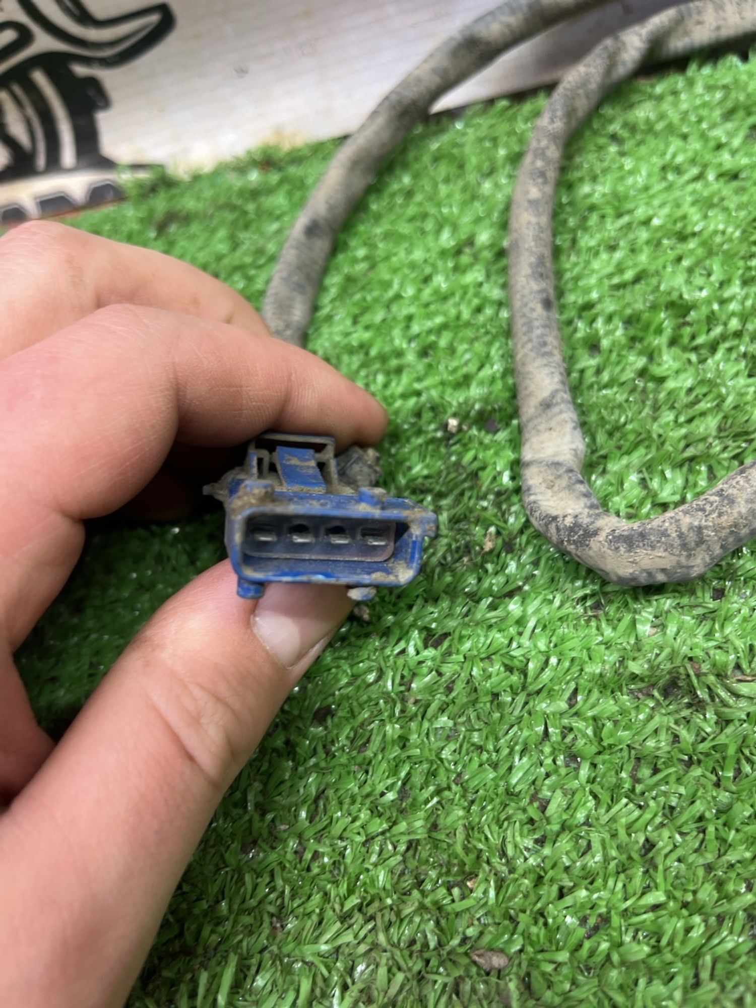 https://ycs.partsauto.market/partsauto-images/thmbs/userImages/cca1856e256b5441544f9aba03b424a6/part/6267fd0d-4a28-48e3-af88-62b9ca95c80b_1778050525366.jpg