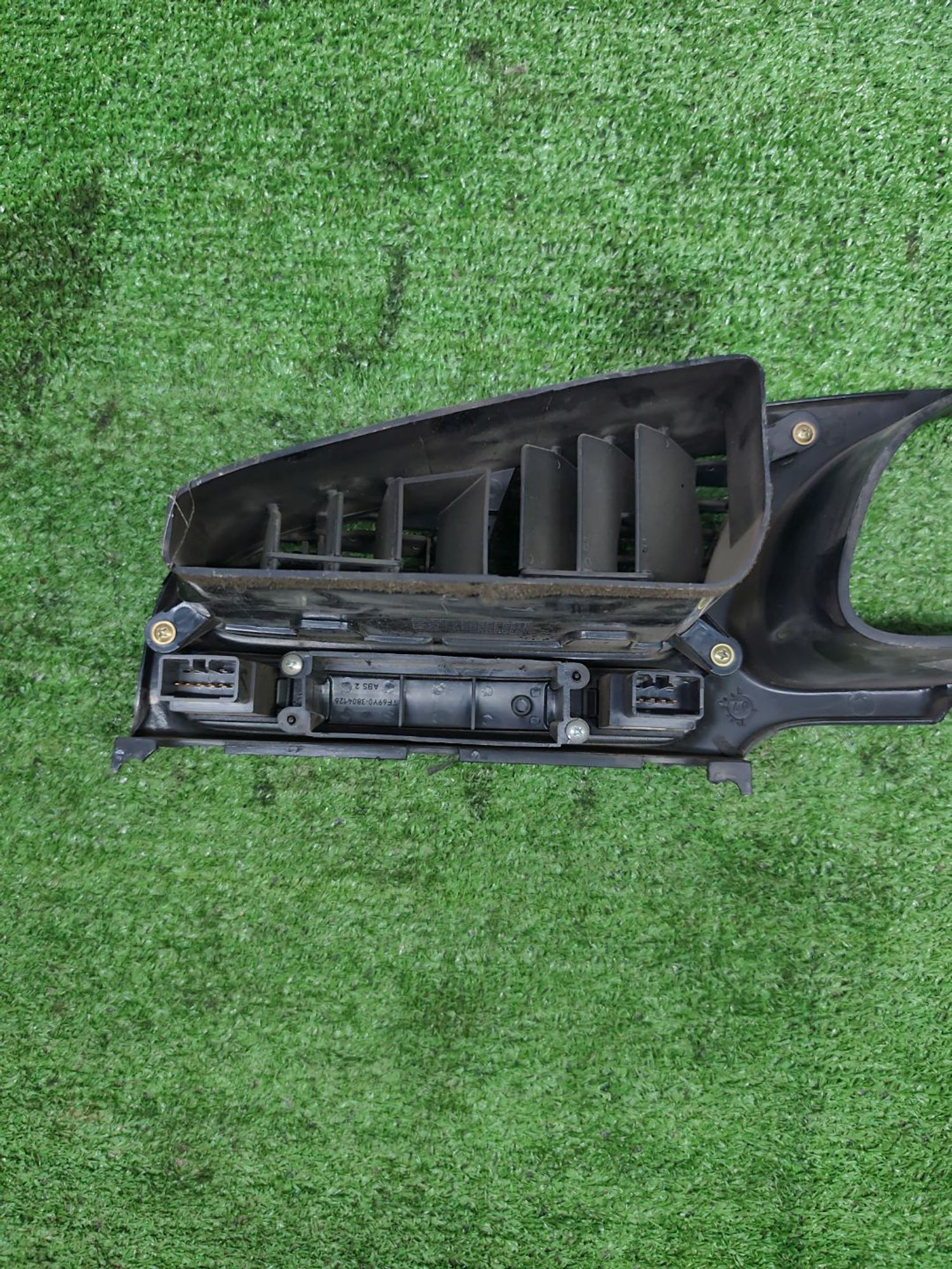 https://ycs.partsauto.market/partsauto-images/thmbs/userImages/cca1856e256b5441544f9aba03b424a6/part/626cda62-6025-4982-98a0-f5b31f7cfa7a_1787222820714.jpg