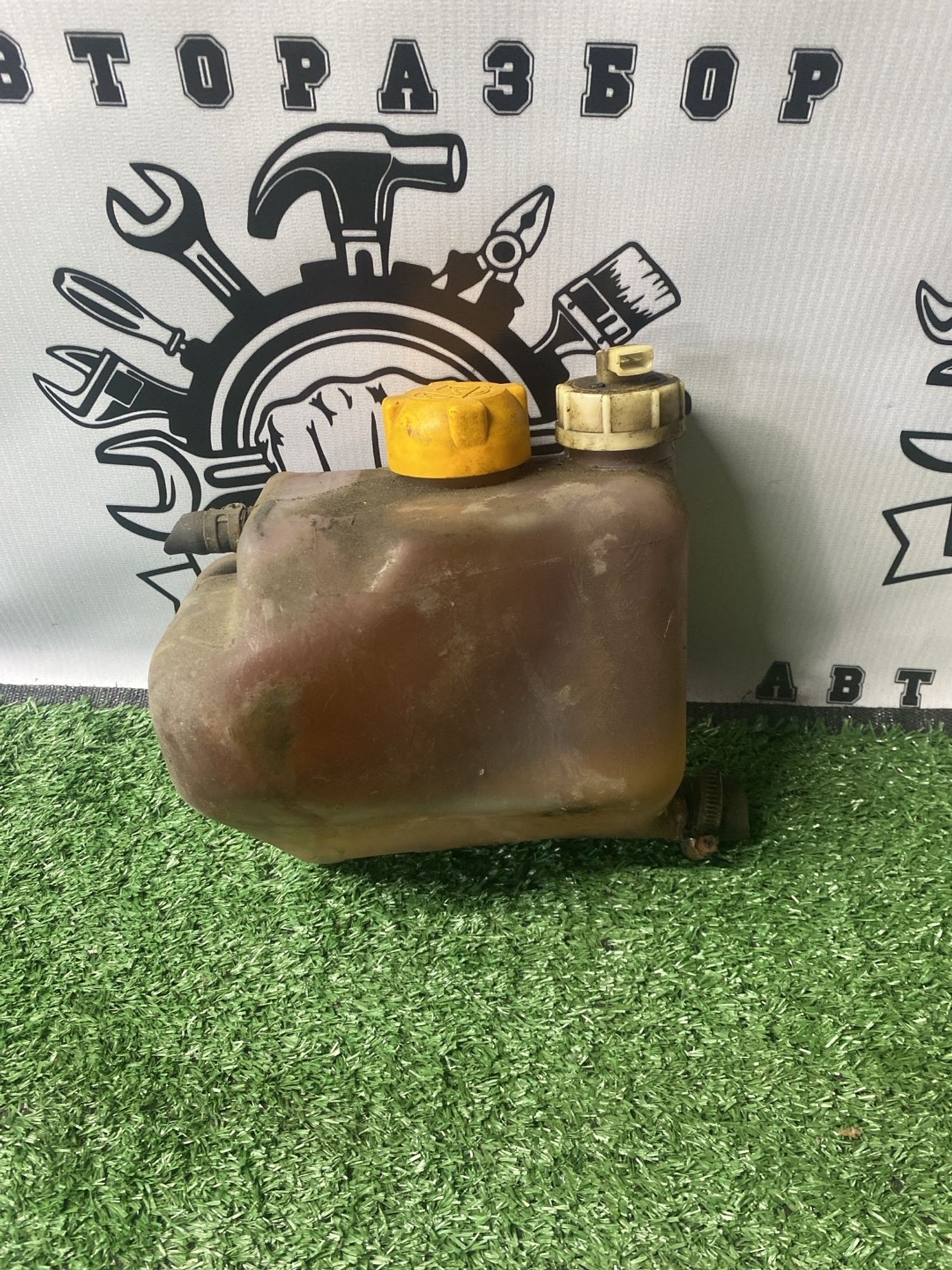 https://ycs.partsauto.market/partsauto-images/thmbs/userImages/cca1856e256b5441544f9aba03b424a6/part/6281ce33-4d1a-4c18-ba6b-83d0e8087656_1781254536858.jpg