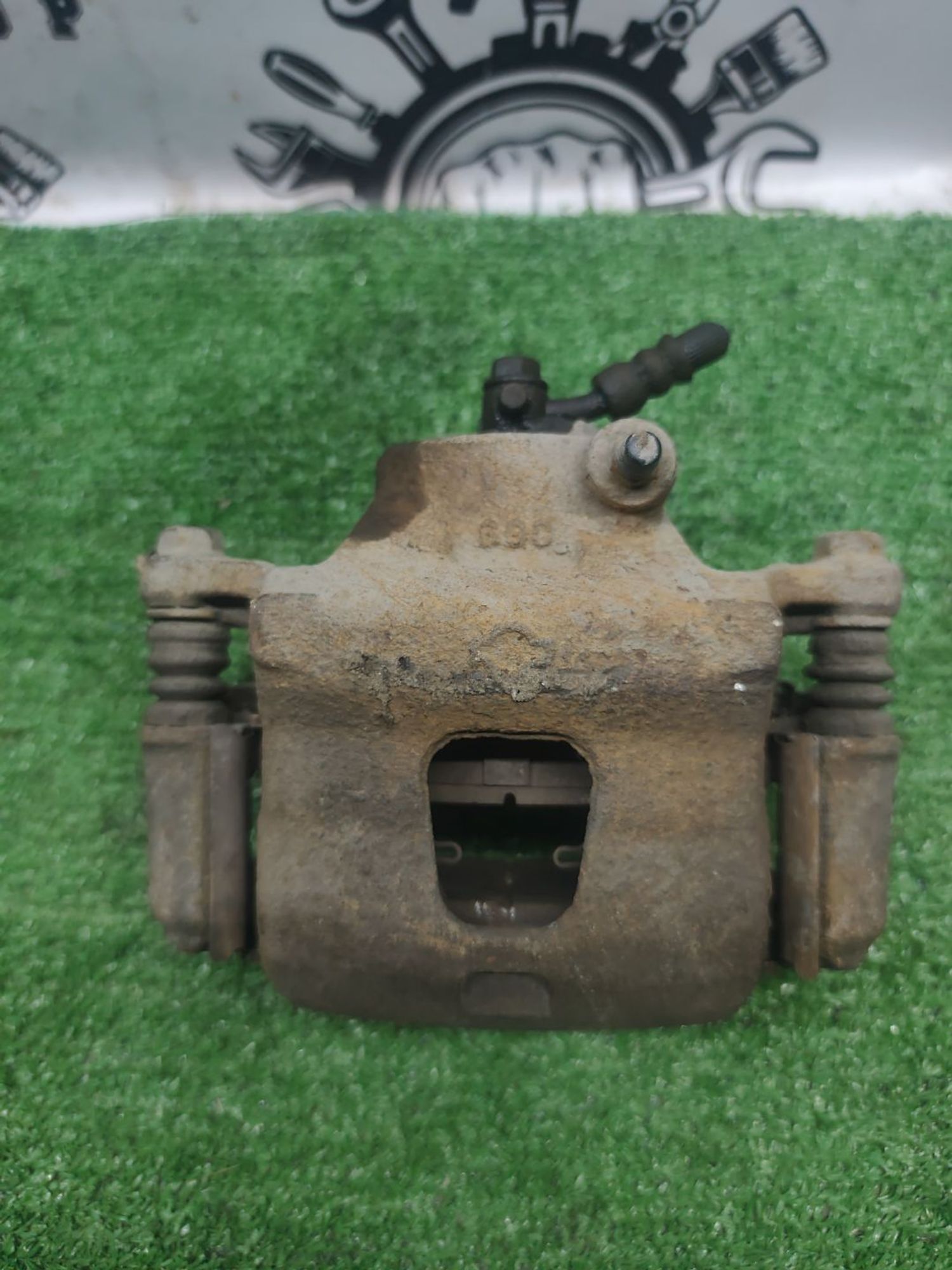https://ycs.partsauto.market/partsauto-images/thmbs/userImages/cca1856e256b5441544f9aba03b424a6/part/6411edd8-f72d-4886-a77f-95a86a5b87e7_1789380465472.jpg
