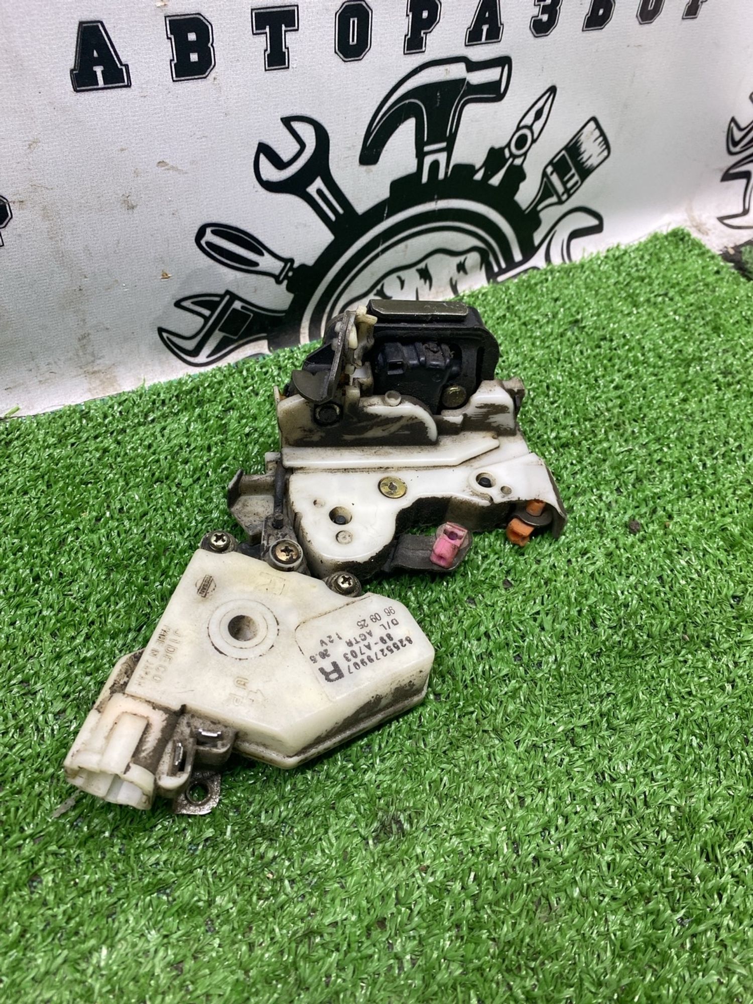https://ycs.partsauto.market/partsauto-images/thmbs/userImages/cca1856e256b5441544f9aba03b424a6/part/643fc6a5-9d11-4c79-9865-972d3cd4a0ea_1789377361887.jpg