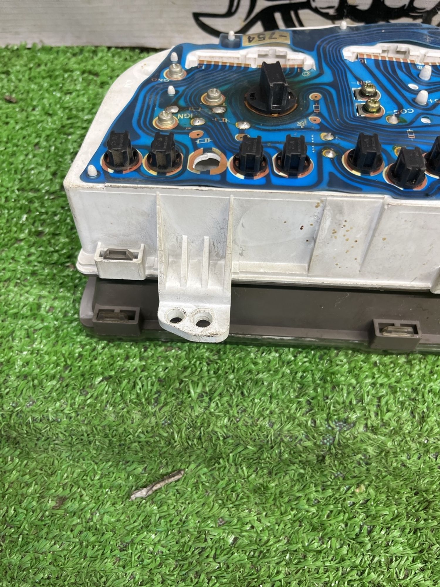 https://ycs.partsauto.market/partsauto-images/thmbs/userImages/cca1856e256b5441544f9aba03b424a6/part/647a0cac-d80f-4f23-81a0-f6623a2bc5a2_1775039855043.jpg