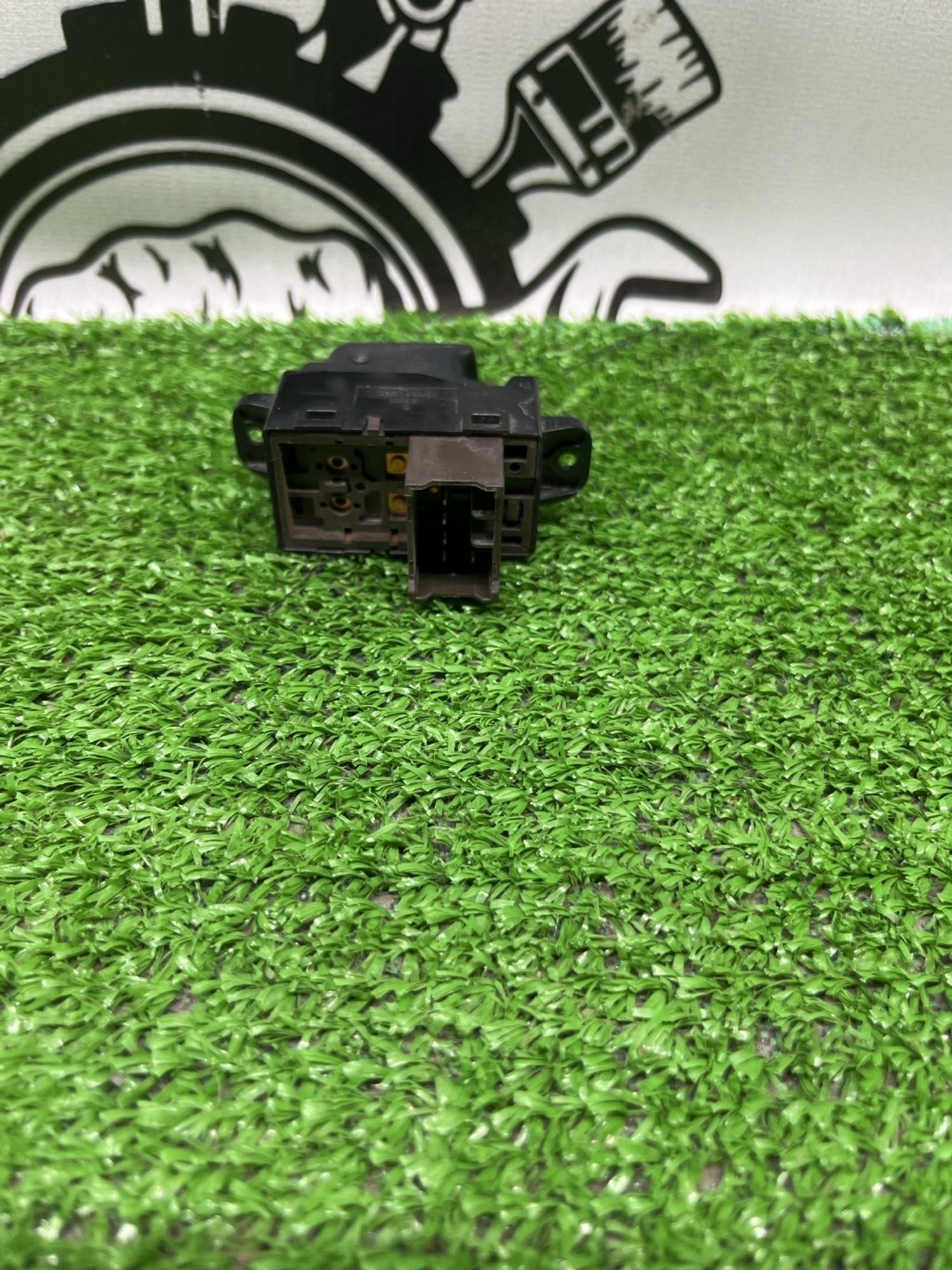 https://ycs.partsauto.market/partsauto-images/thmbs/userImages/cca1856e256b5441544f9aba03b424a6/part/67022cdd-adbf-4ccb-b418-db77ddaeba93_1782569796550.jpg