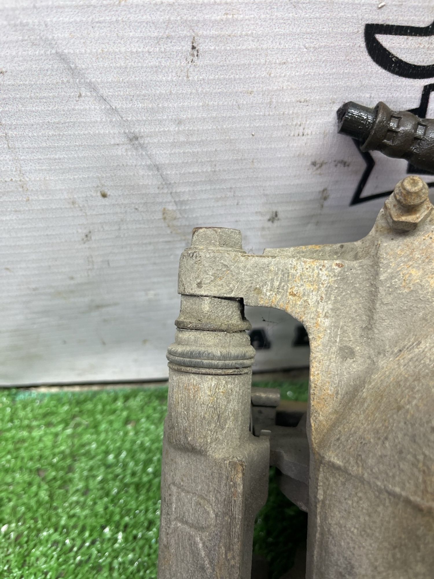 https://ycs.partsauto.market/partsauto-images/thmbs/userImages/cca1856e256b5441544f9aba03b424a6/part/68280685-5725-4528-853f-bc439db6d1a6_1775373371410.jpg