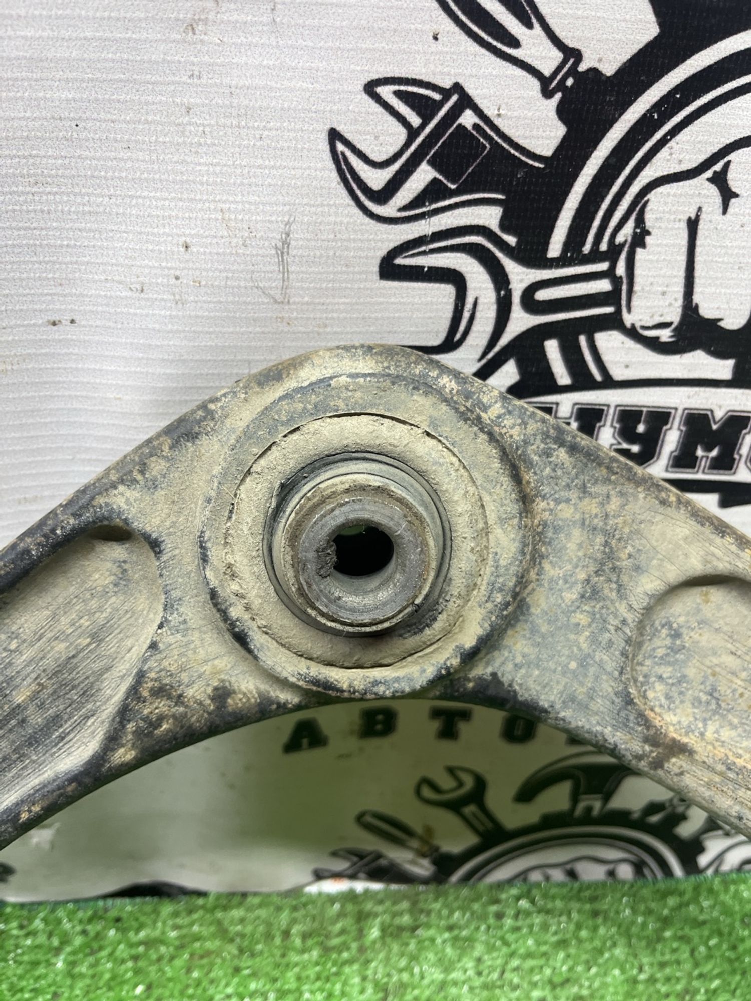 https://ycs.partsauto.market/partsauto-images/thmbs/userImages/cca1856e256b5441544f9aba03b424a6/part/682e6011-396e-431e-a44e-71d7802c07d7_1777886850581.jpg