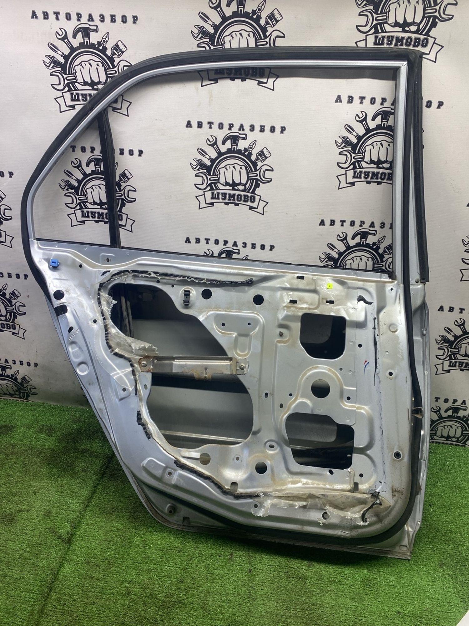 https://ycs.partsauto.market/partsauto-images/thmbs/userImages/cca1856e256b5441544f9aba03b424a6/part/69a098fd-4e3a-4dd3-a581-16568f22052b_1779705491767.jpg