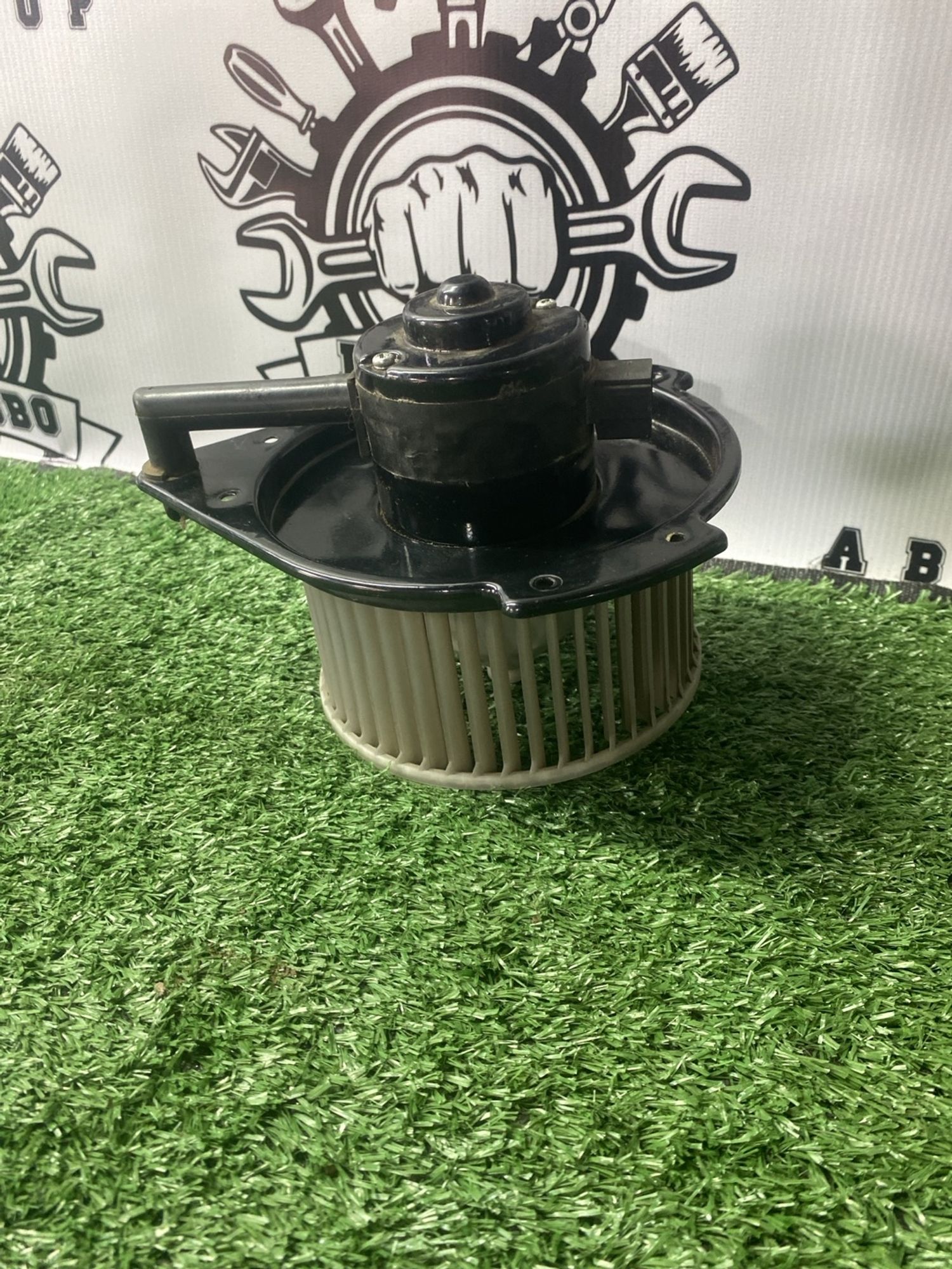 https://ycs.partsauto.market/partsauto-images/thmbs/userImages/cca1856e256b5441544f9aba03b424a6/part/69e0c26d-81df-45a0-8f96-be39a616bb8d_1781075787780.jpg