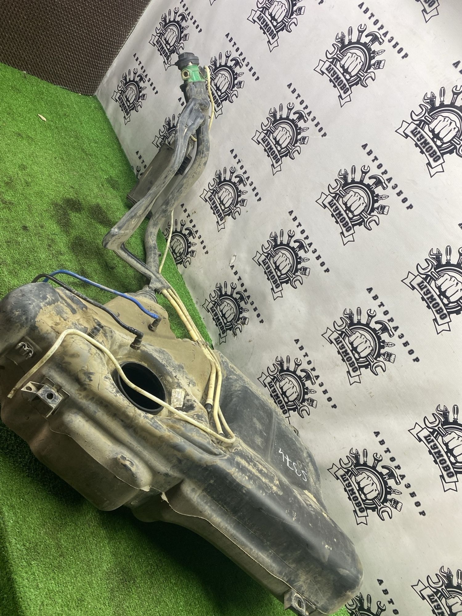 https://ycs.partsauto.market/partsauto-images/thmbs/userImages/cca1856e256b5441544f9aba03b424a6/part/6a7ba9ae-6932-4d35-b578-a3feb367c53f_1780216541055.jpg