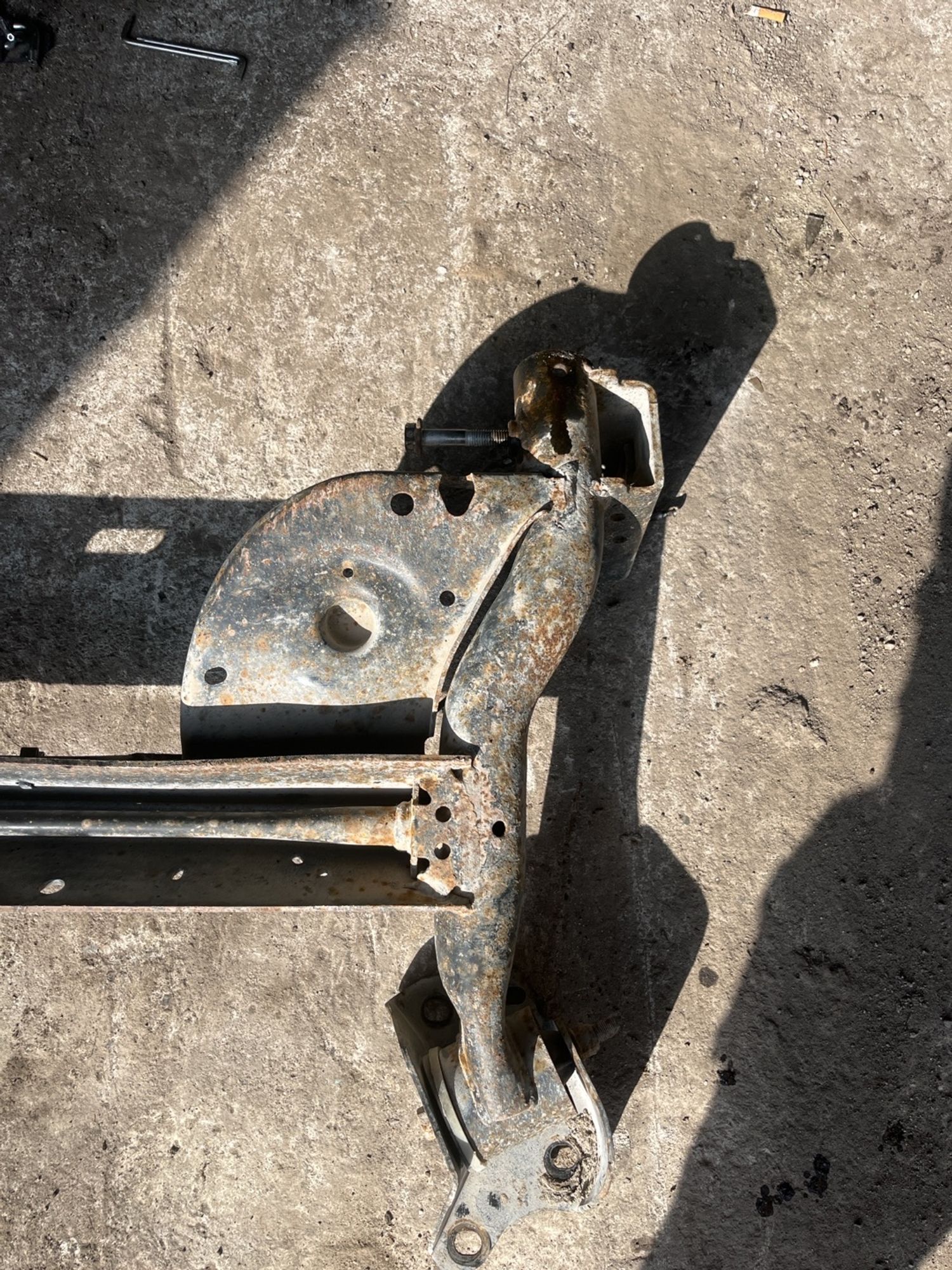 https://ycs.partsauto.market/partsauto-images/thmbs/userImages/cca1856e256b5441544f9aba03b424a6/part/6c3d202e-5fc6-431d-9e38-45c4fc2bc55e_1774505929844.jpg