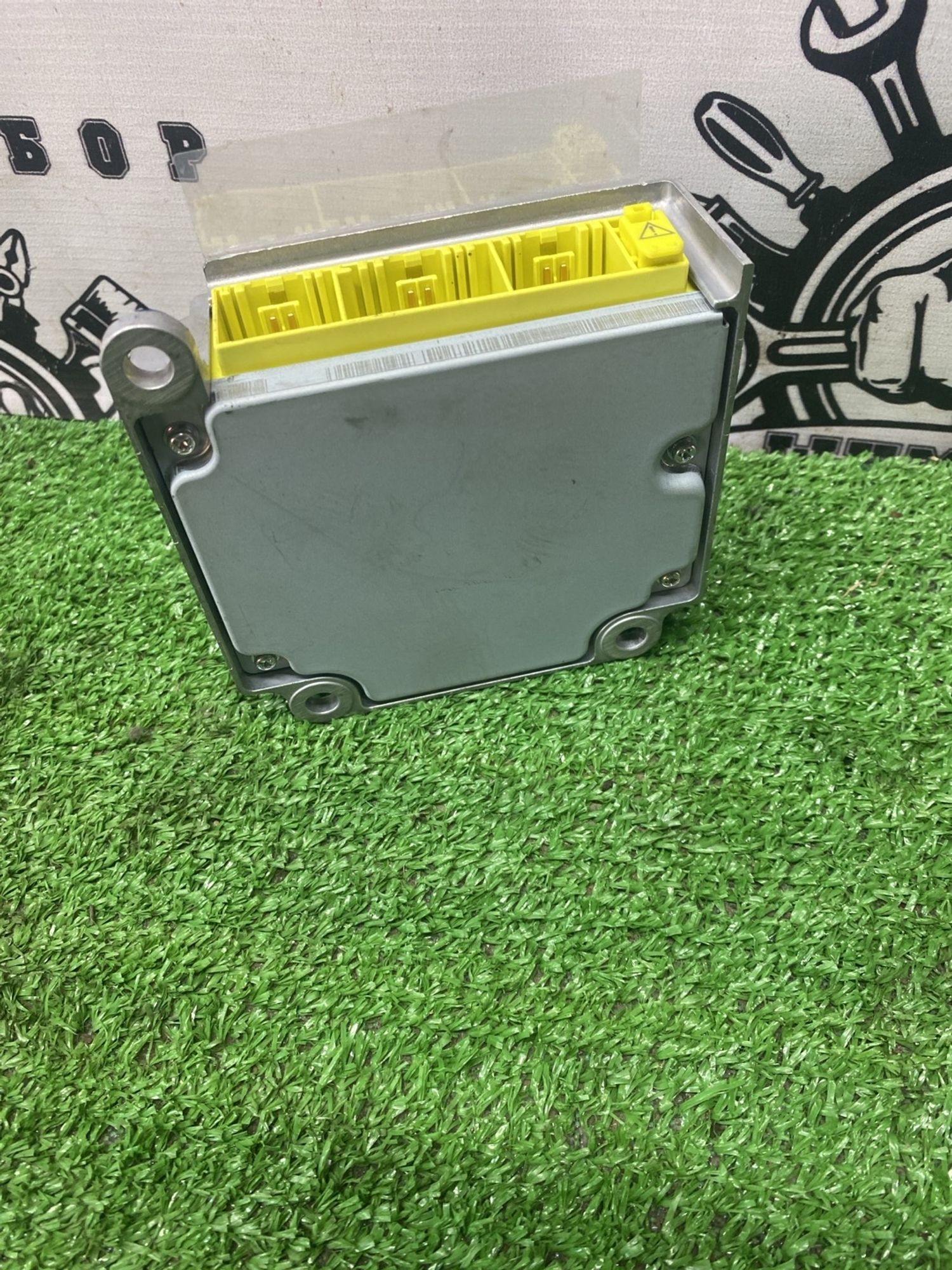 https://ycs.partsauto.market/partsauto-images/thmbs/userImages/cca1856e256b5441544f9aba03b424a6/part/6c44352b-9c4a-4c05-8d34-47119793119a_1779697967196.jpg